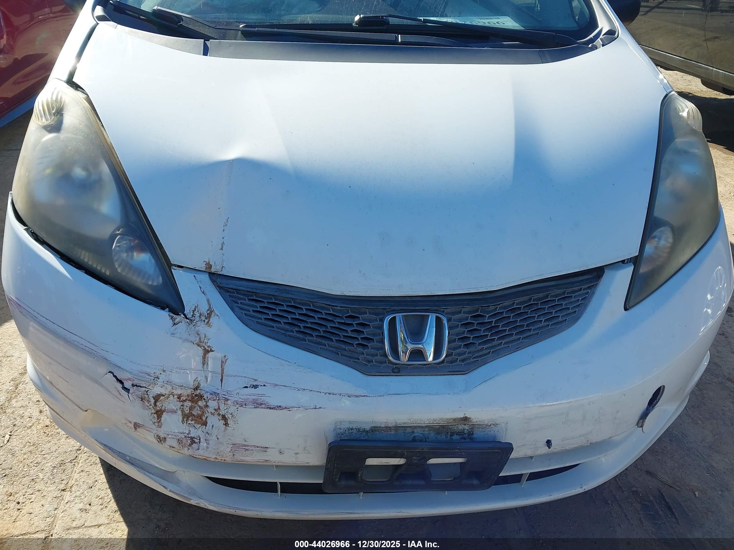 HONDA FIT image 6