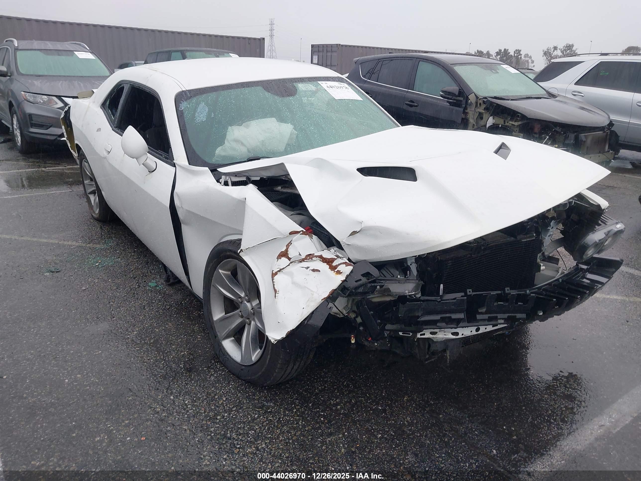 DODGE CHALLENGER image 6
