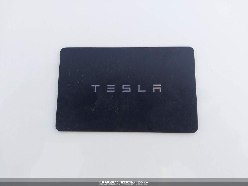 TESLA MODEL image 11