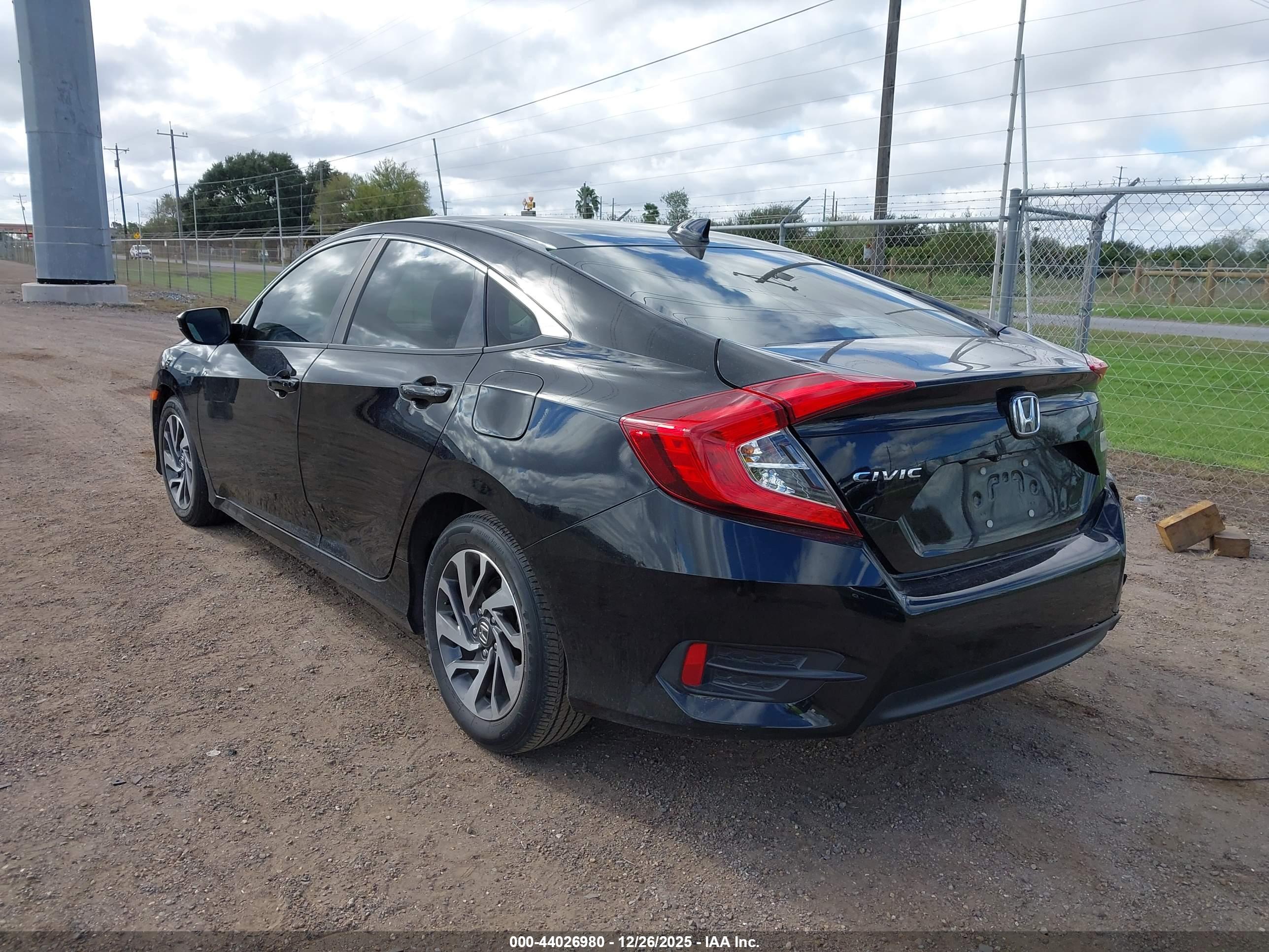 HONDA CIVIC image 3
