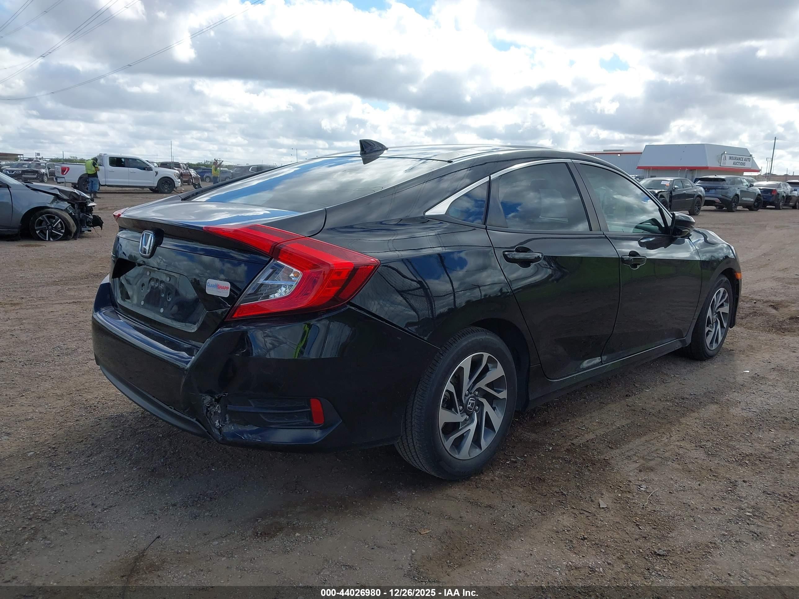 HONDA CIVIC image 4