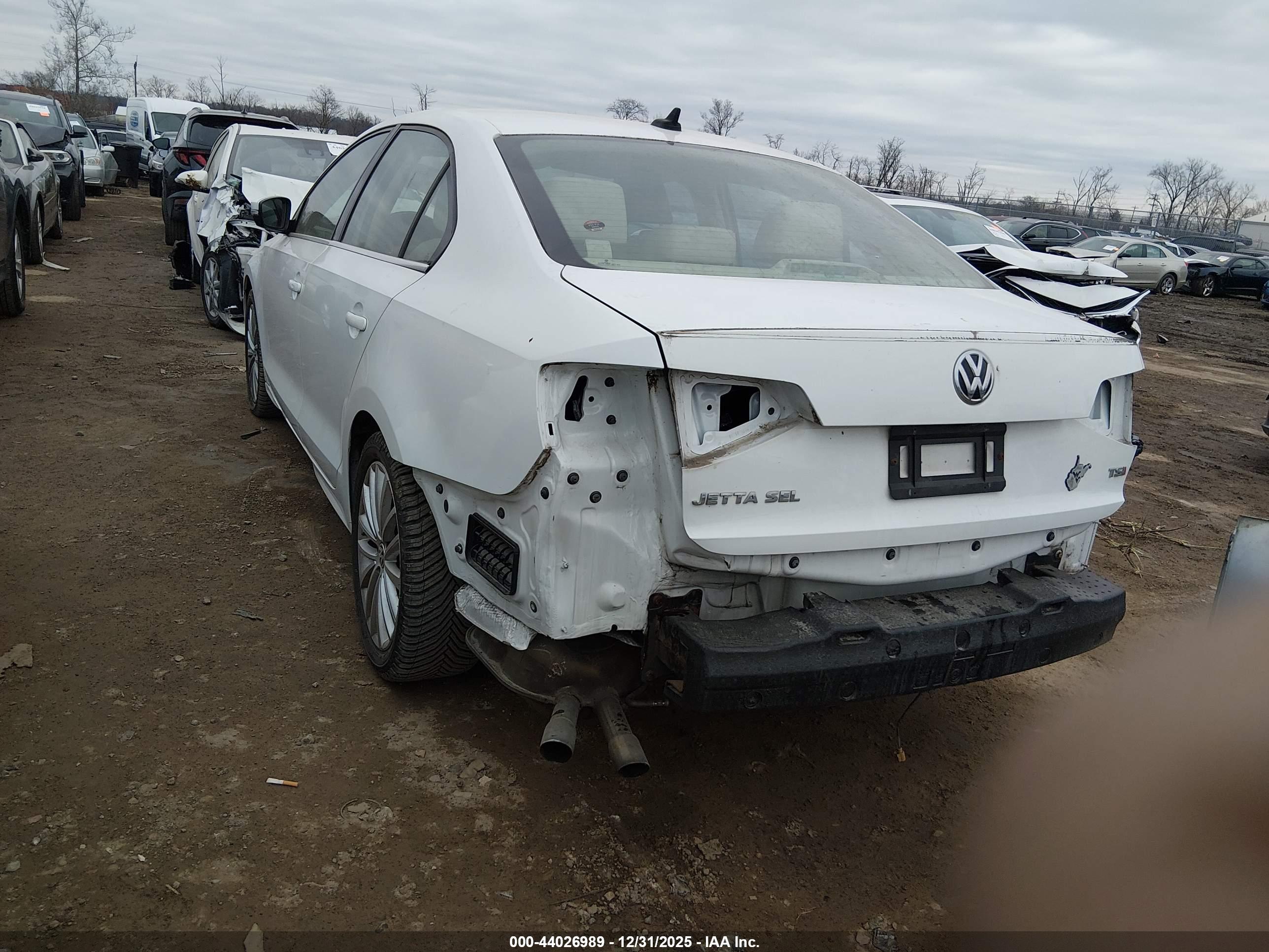 VOLKSWAGEN JETTA image 3