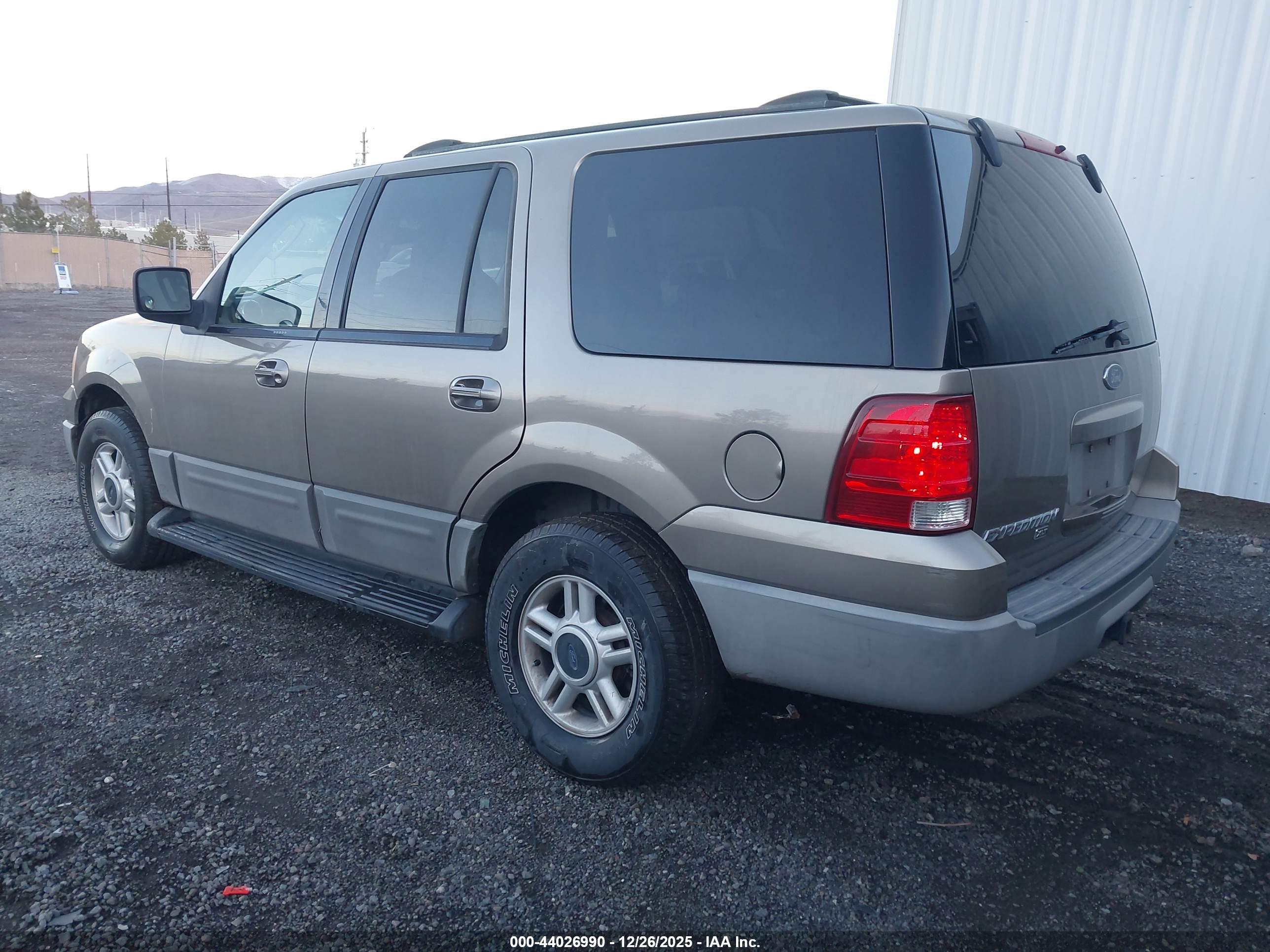 FORD EXPEDITION image 3