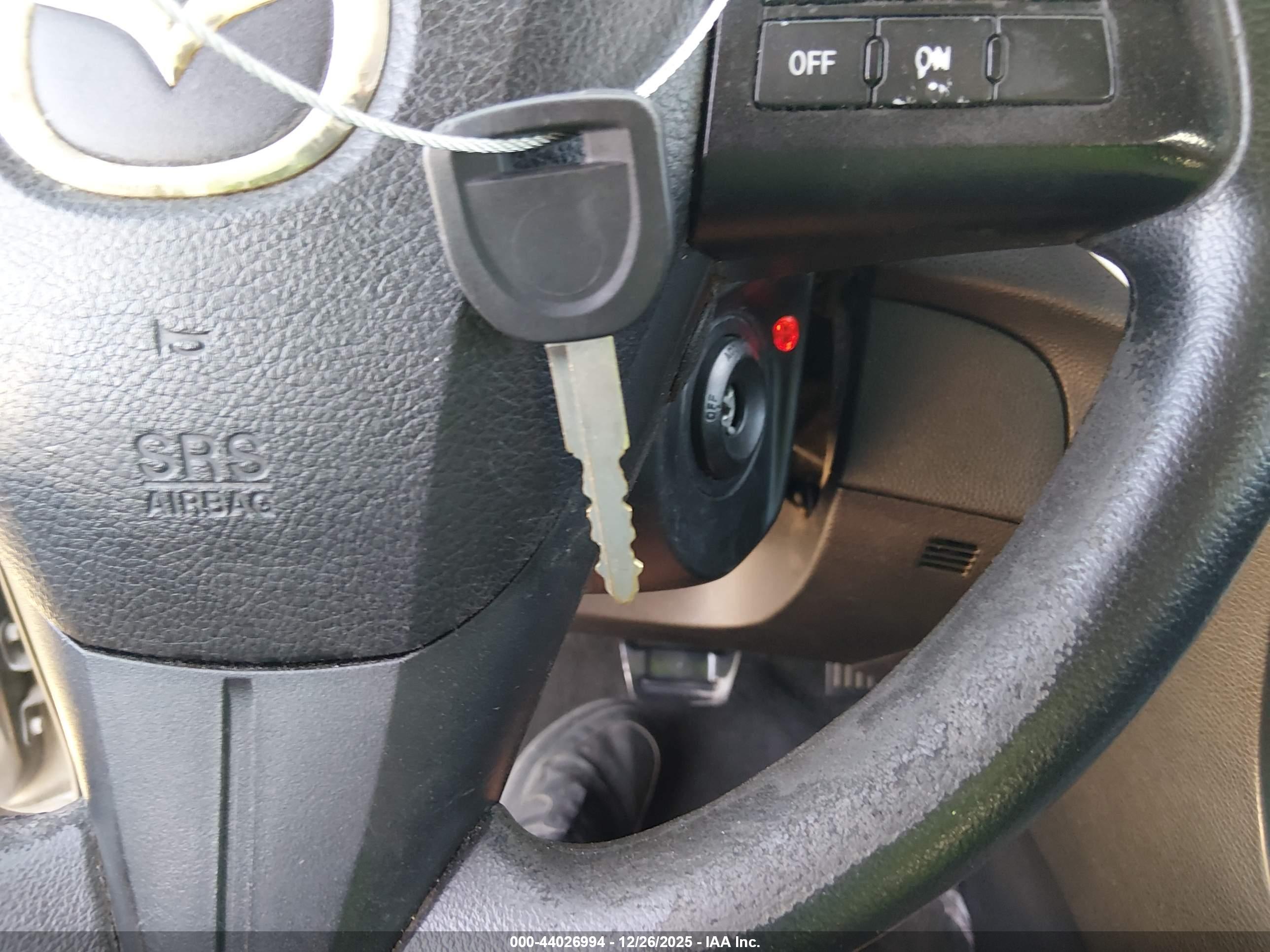MAZDA MAZDA3 image 11