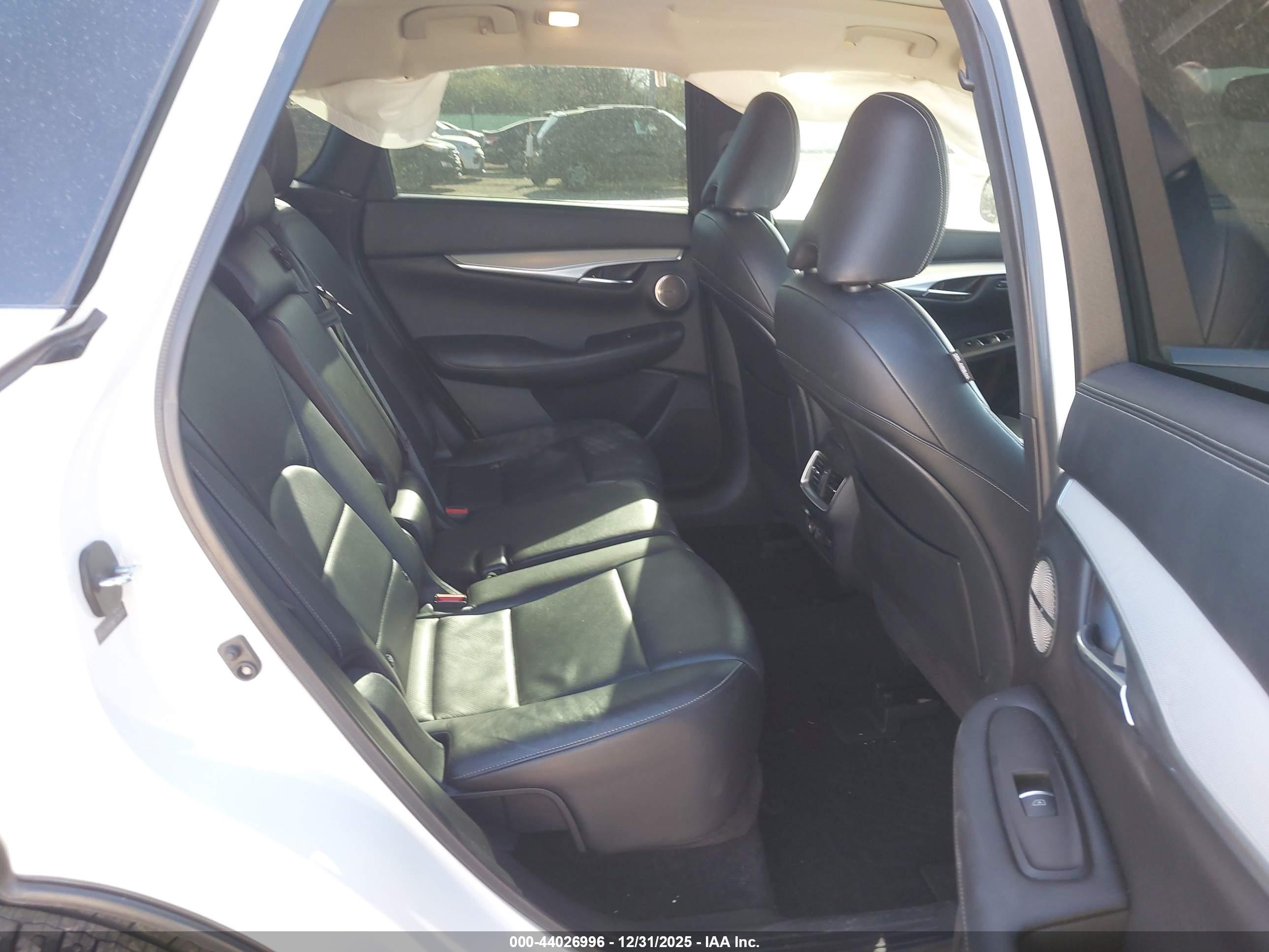 INFINITI QX50 image 8