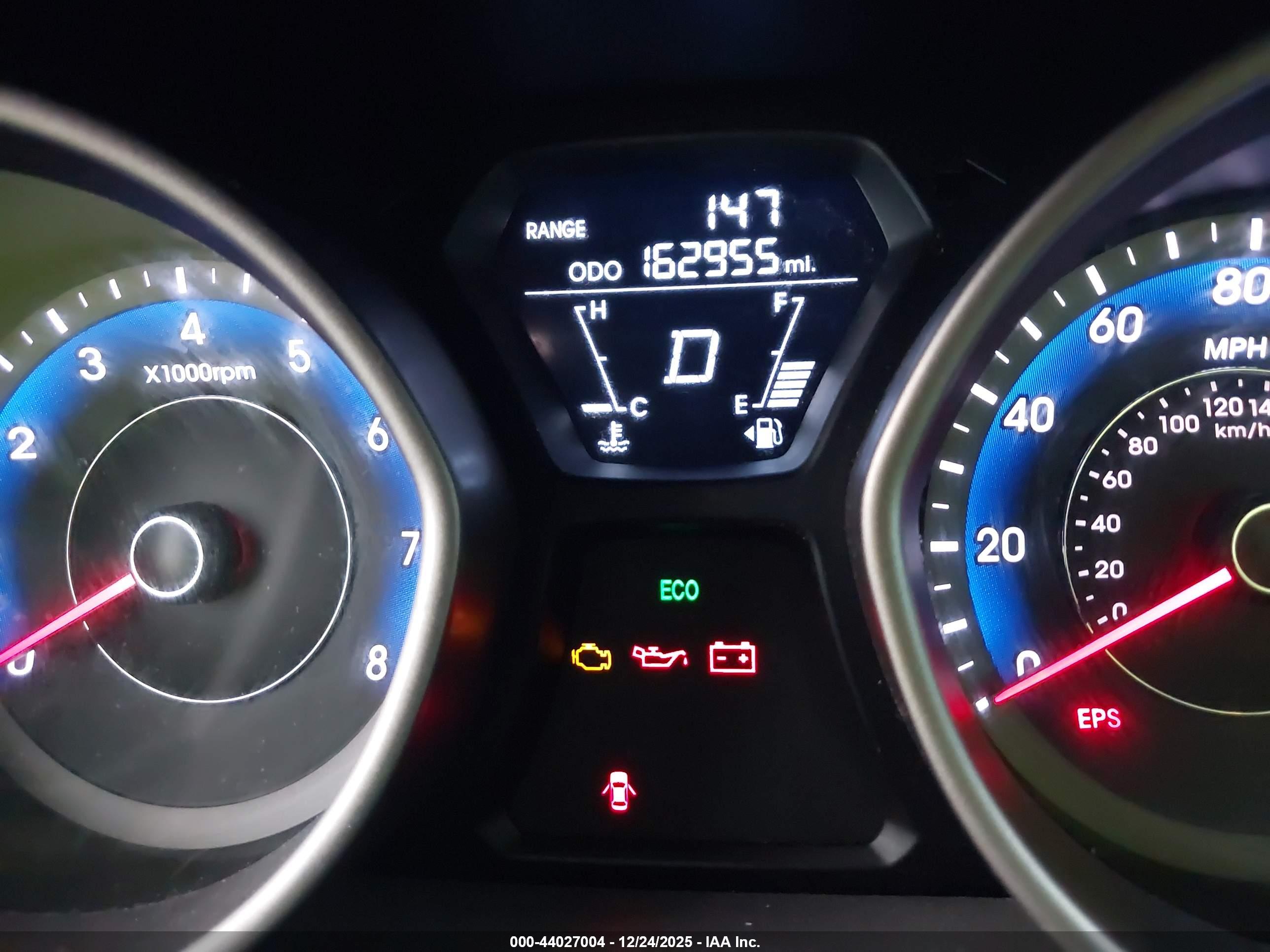 HYUNDAI ELANTRA image 7