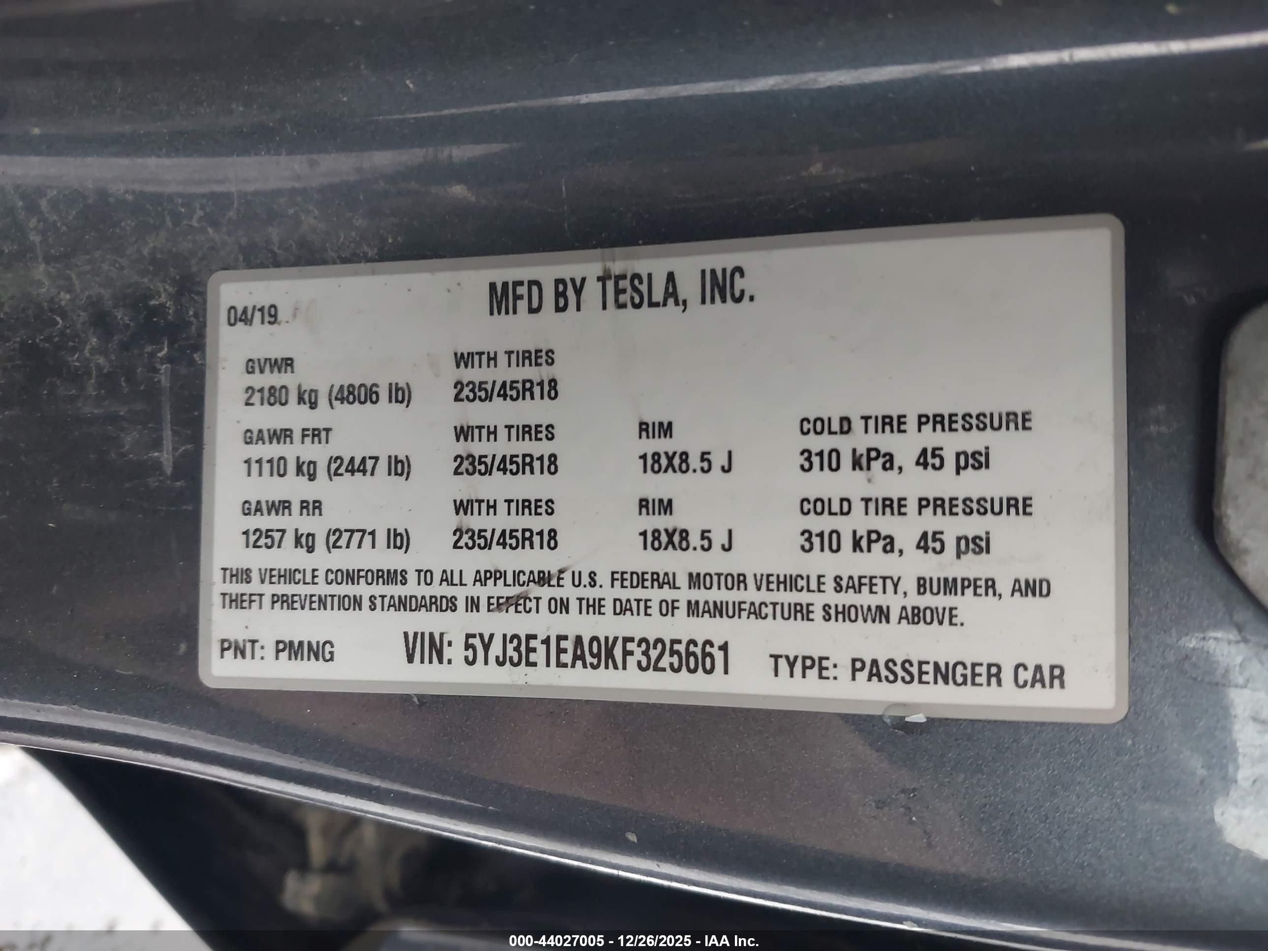 TESLA MODEL image 9