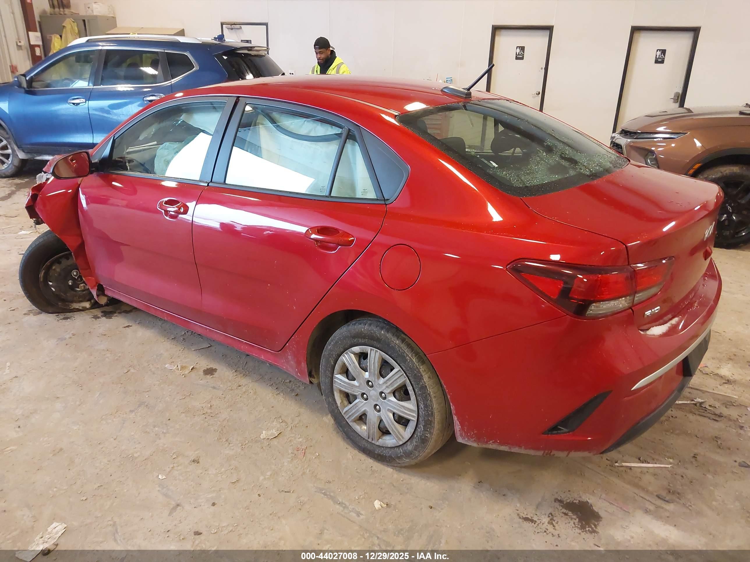 KIA RIO image 3