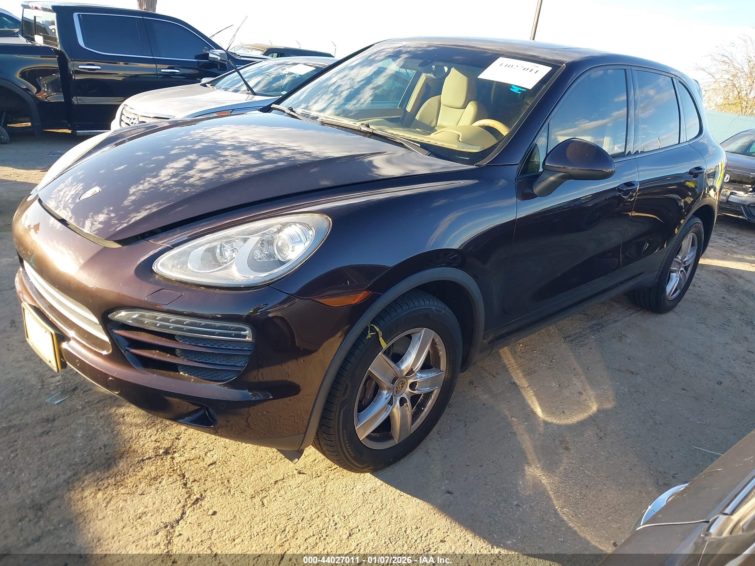 PORSCHE CAYENNE image 2