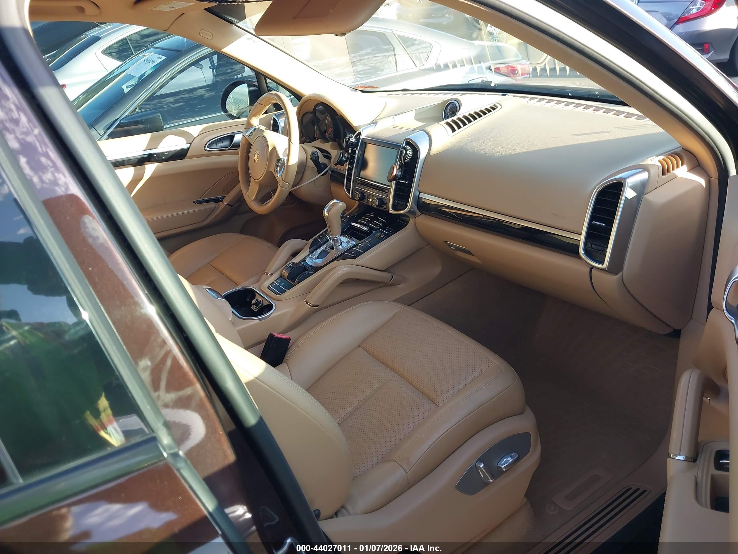 PORSCHE CAYENNE image 5
