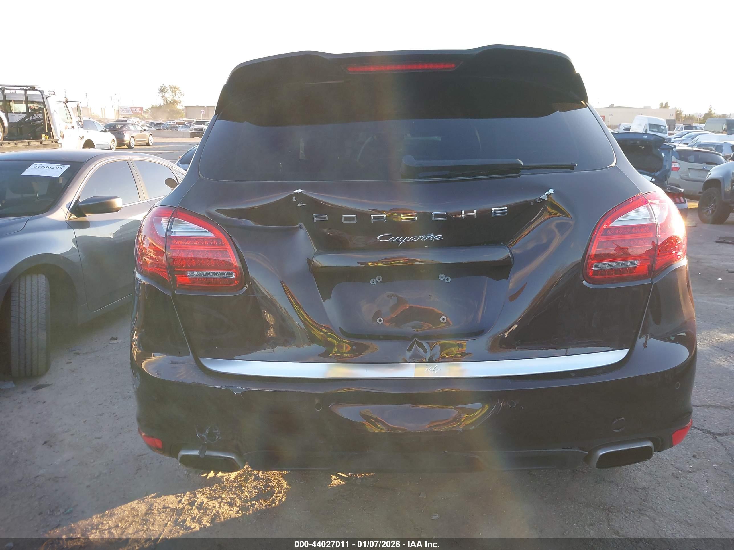 PORSCHE CAYENNE image 6