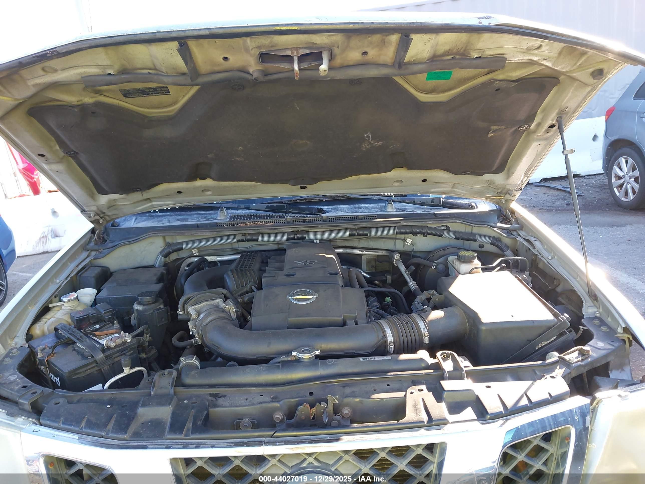 NISSAN FRONTIER image 10
