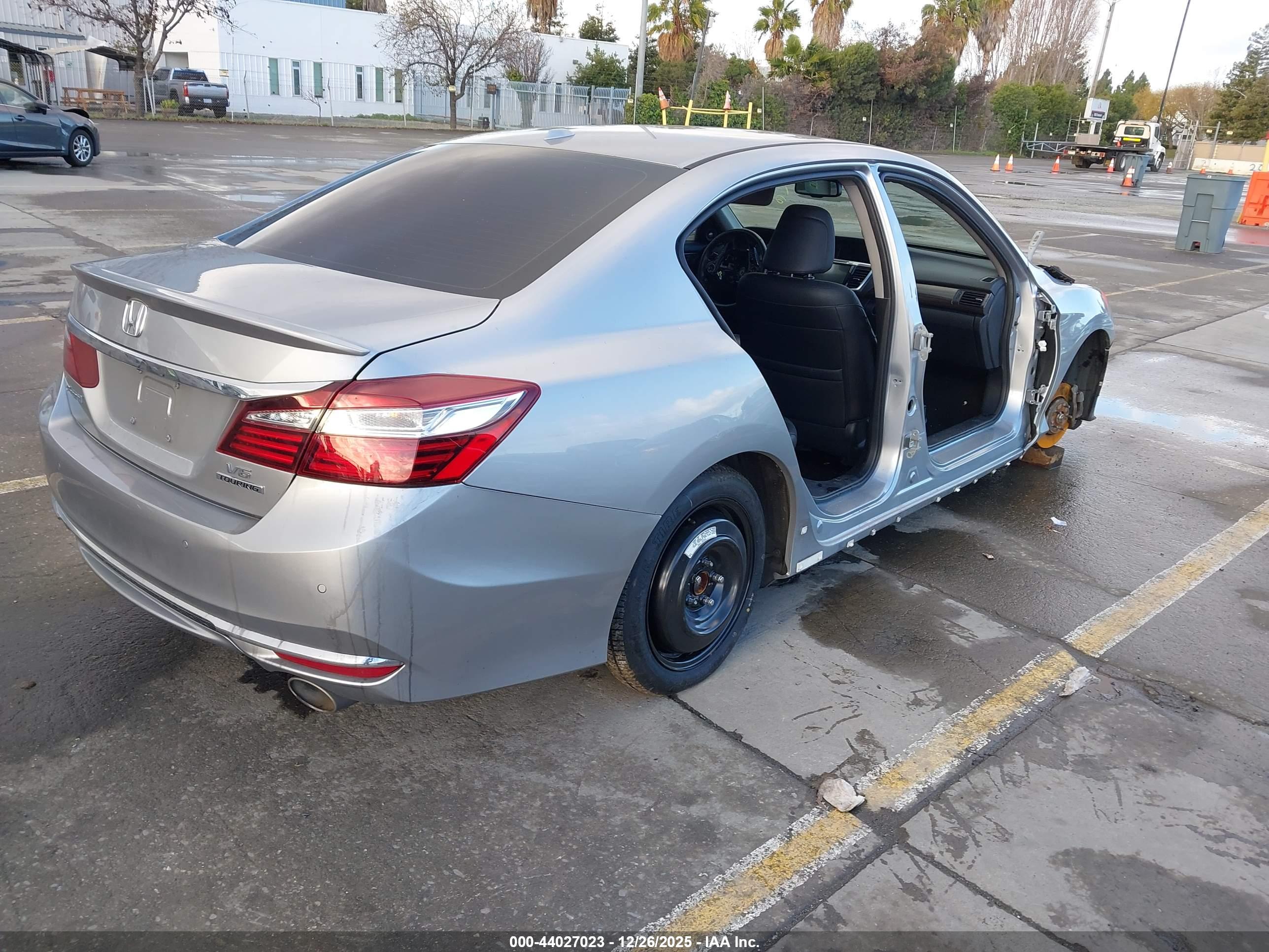 HONDA ACCORD image 4