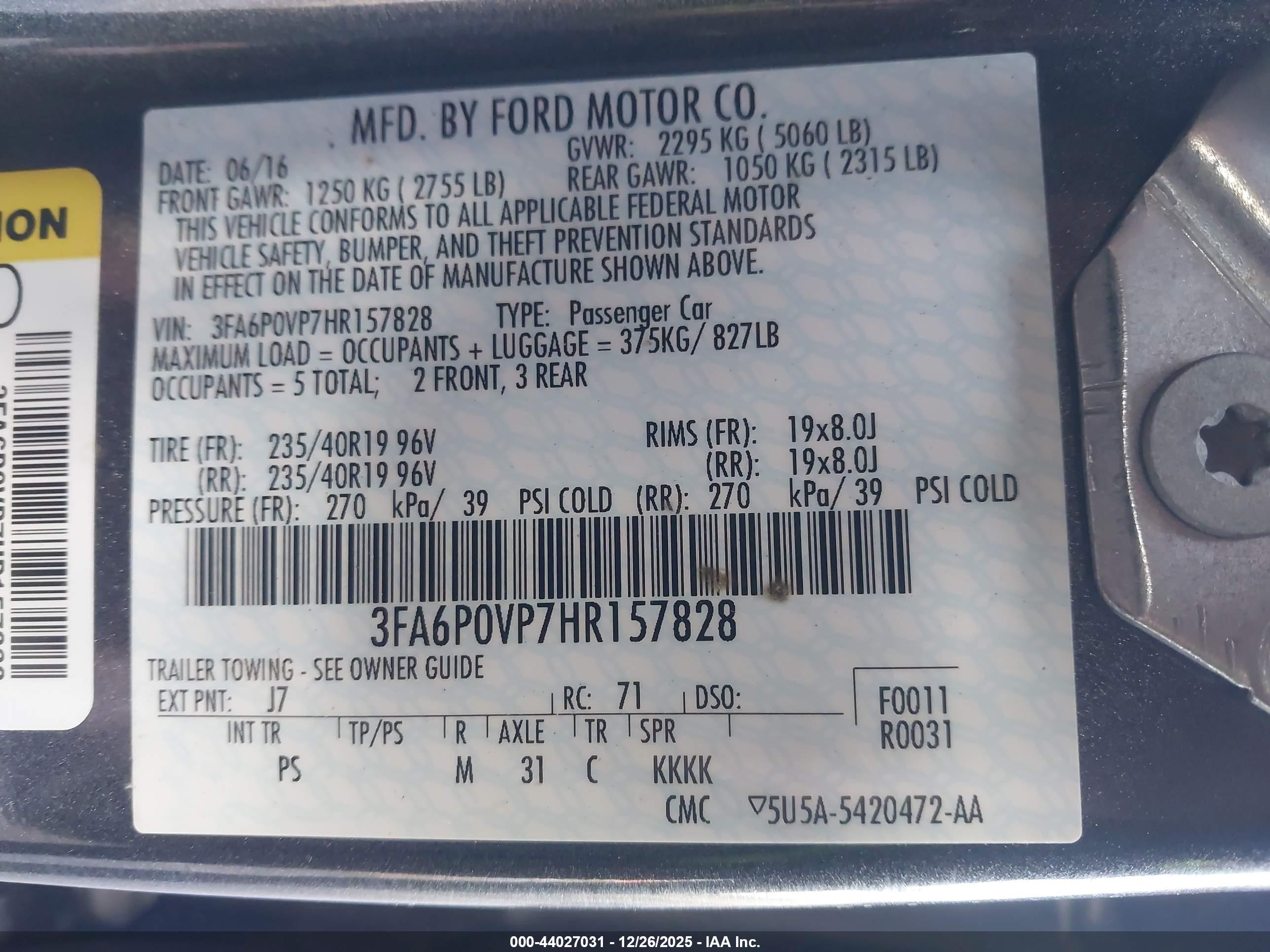 FORD FUSION image 9