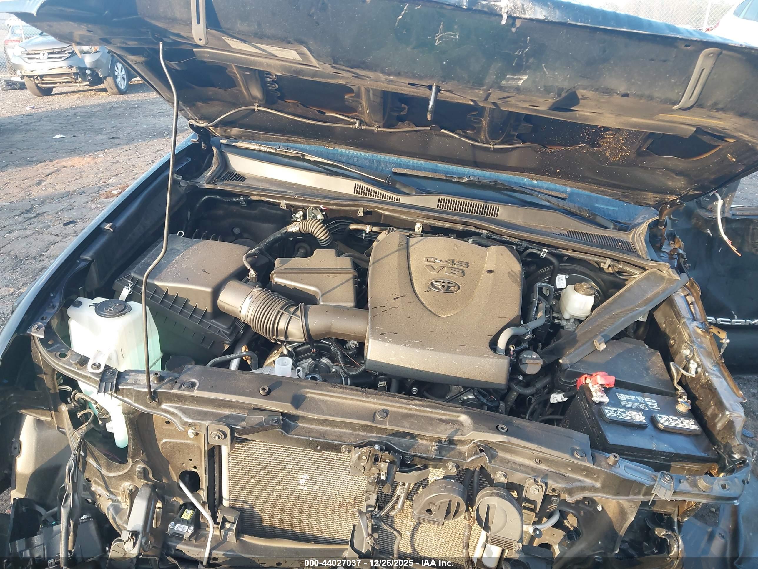 TOYOTA TACOMA image 10