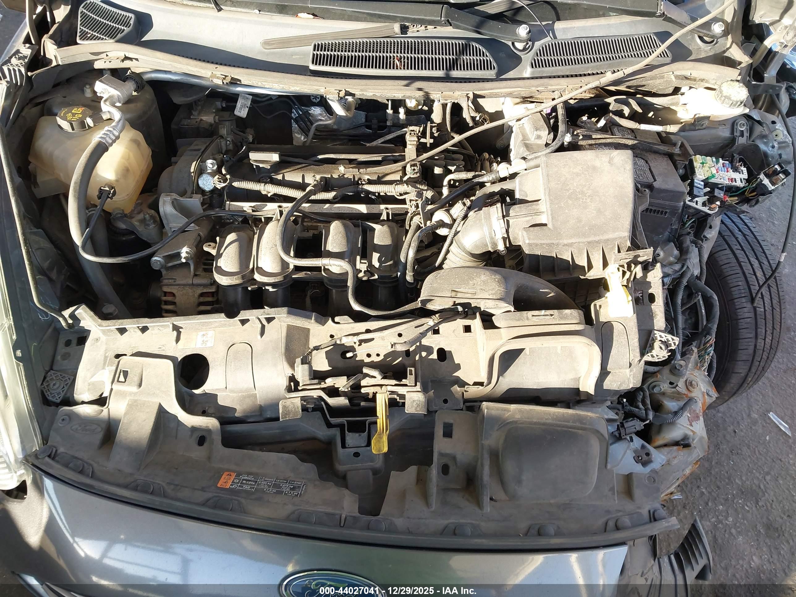 FORD FIESTA image 10