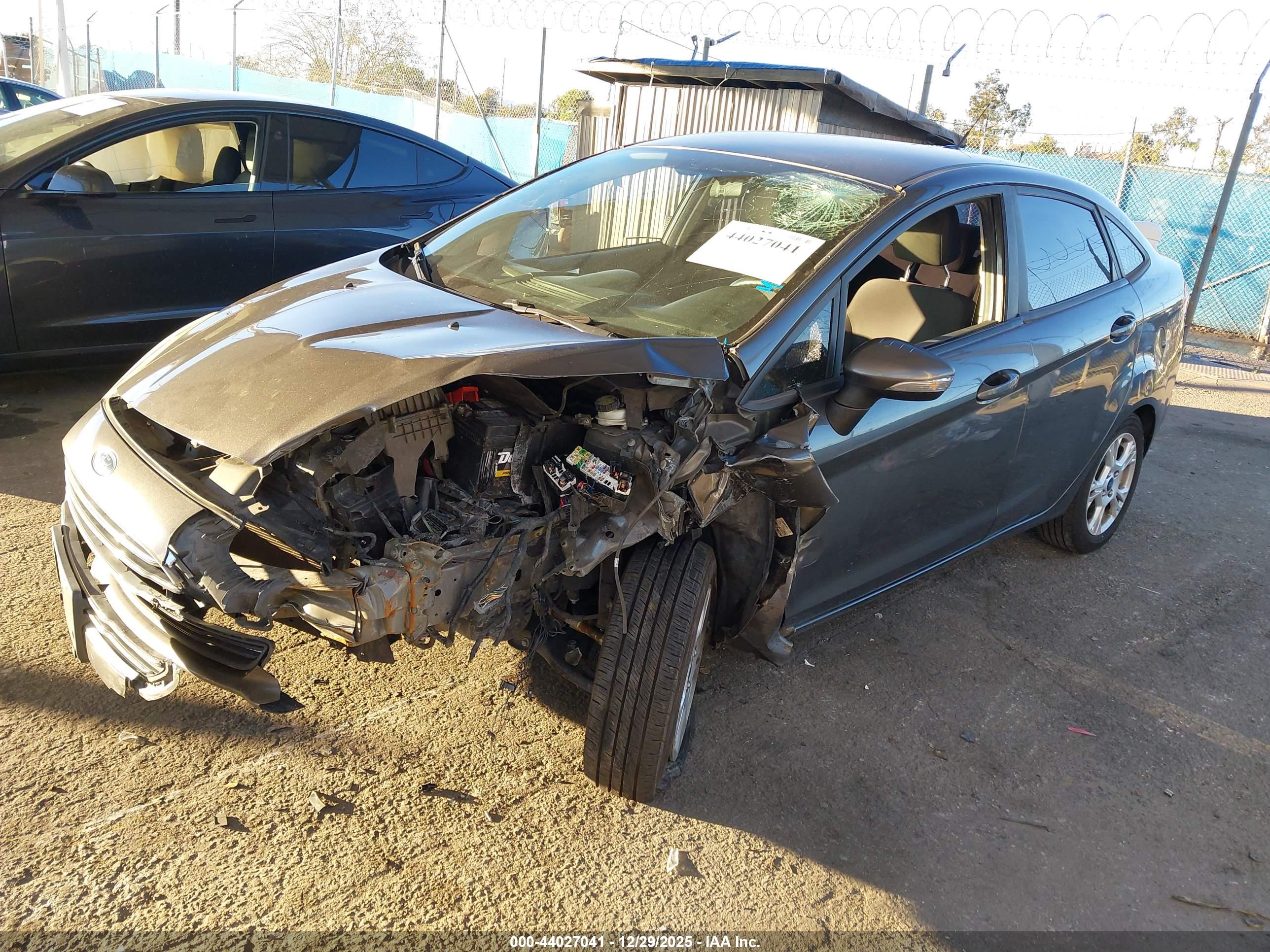 FORD FIESTA image 2