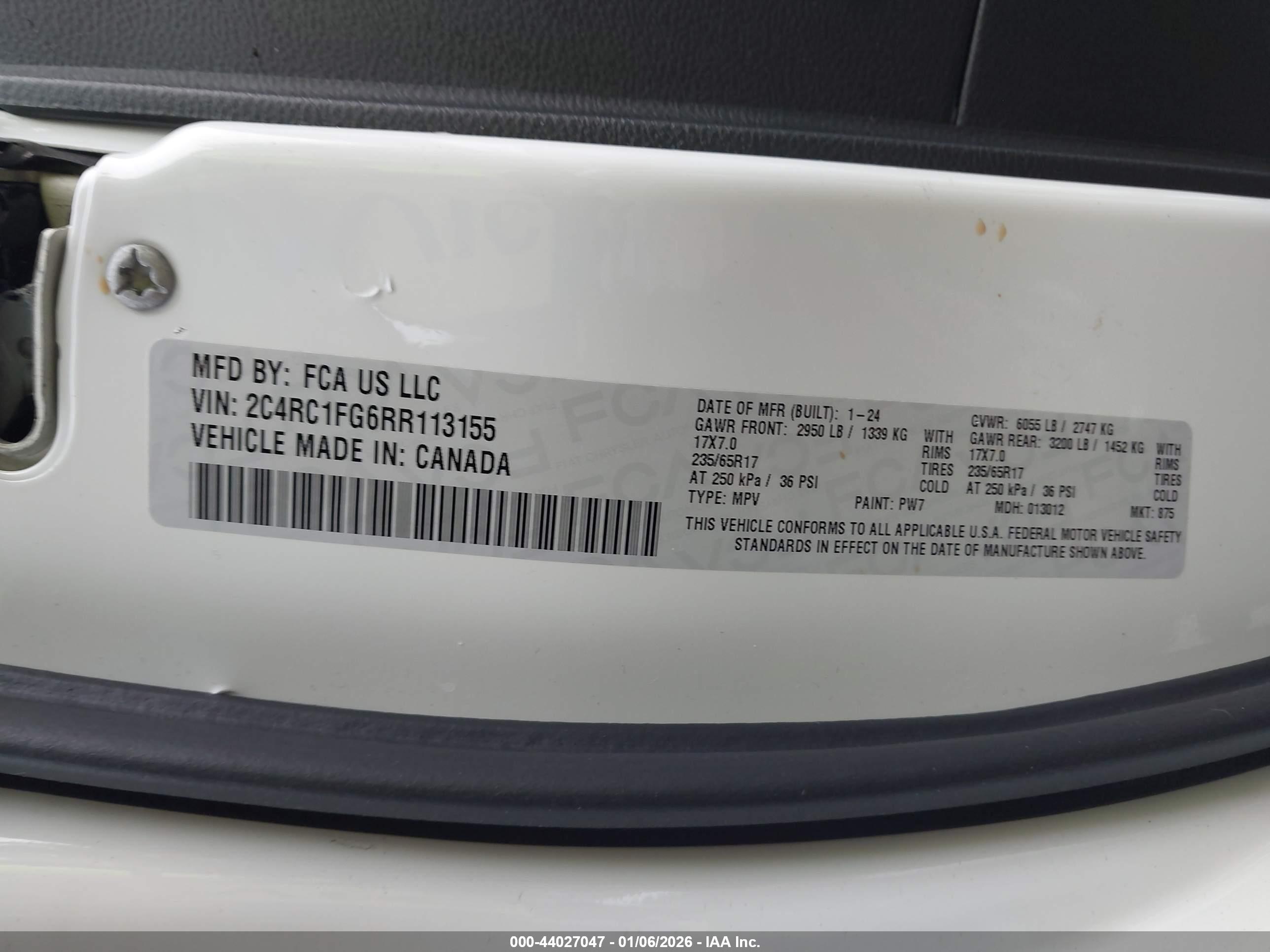 CHRYSLER PACIFICA image 9