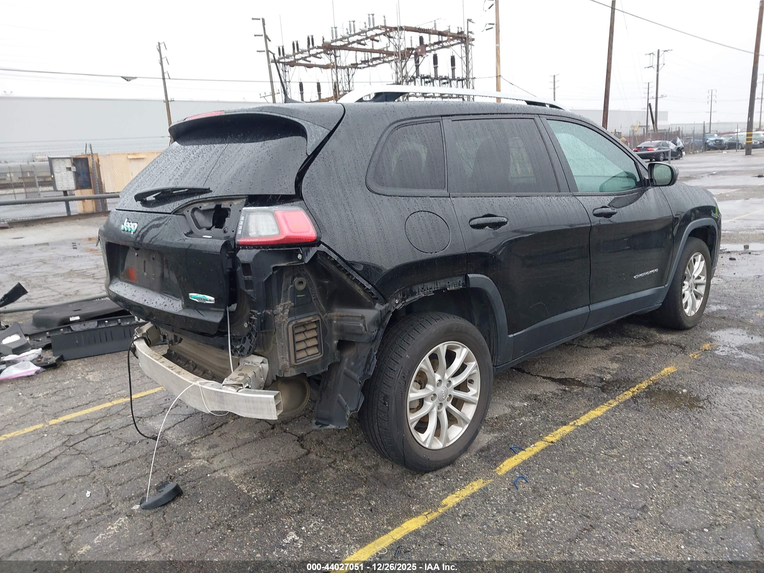 JEEP CHEROKEE image 4