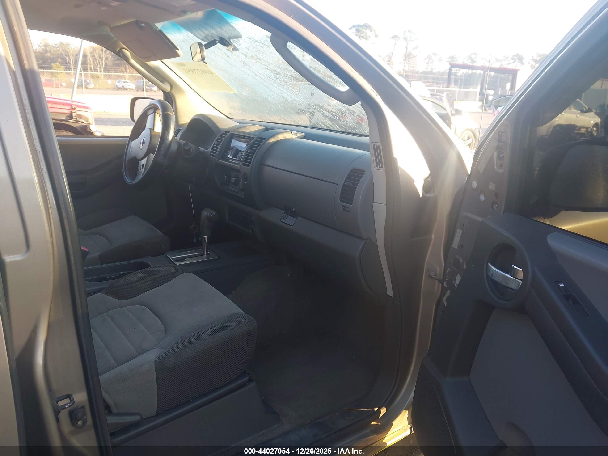 NISSAN XTERRA image 5