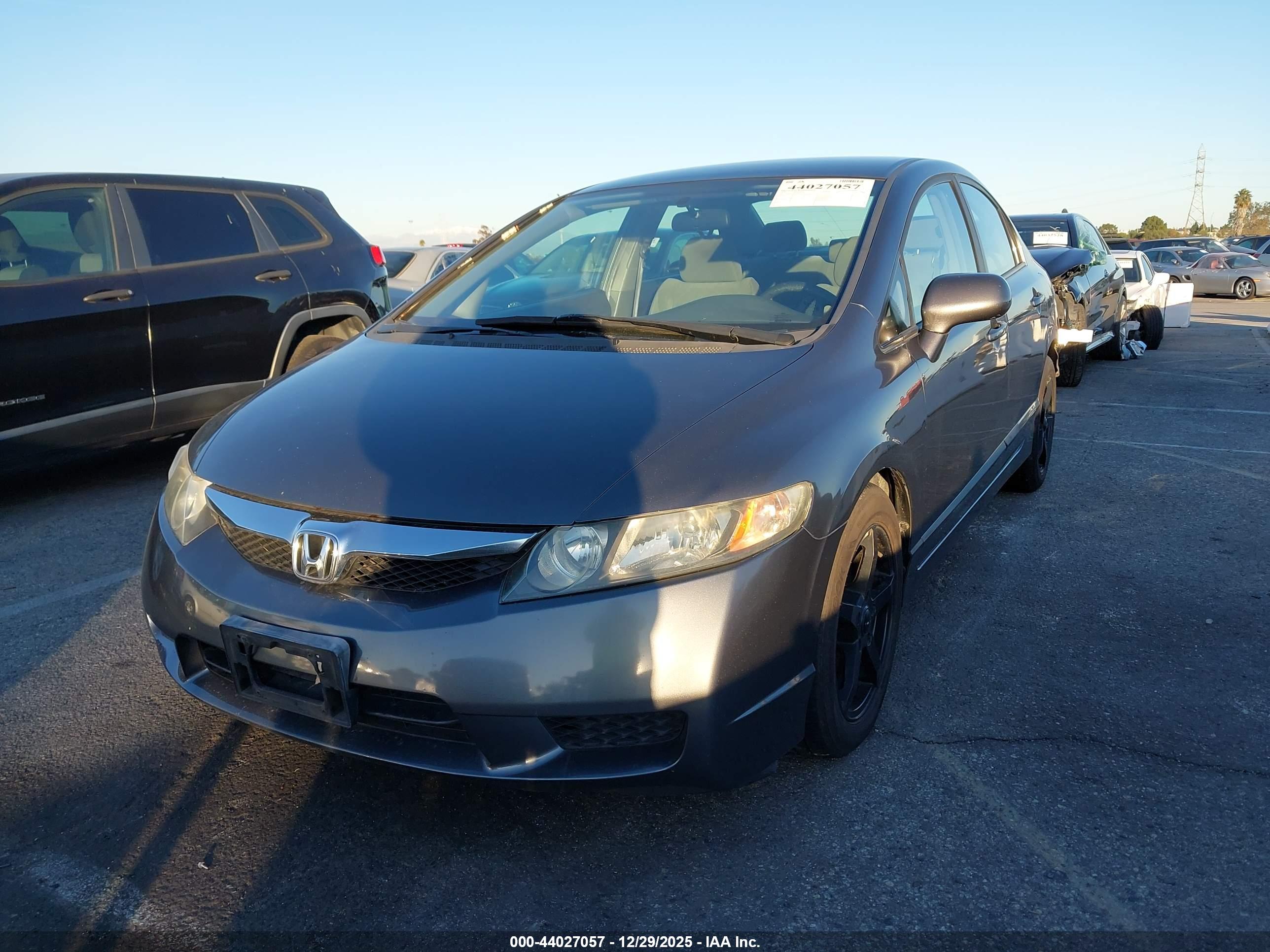 HONDA CIVIC image 2