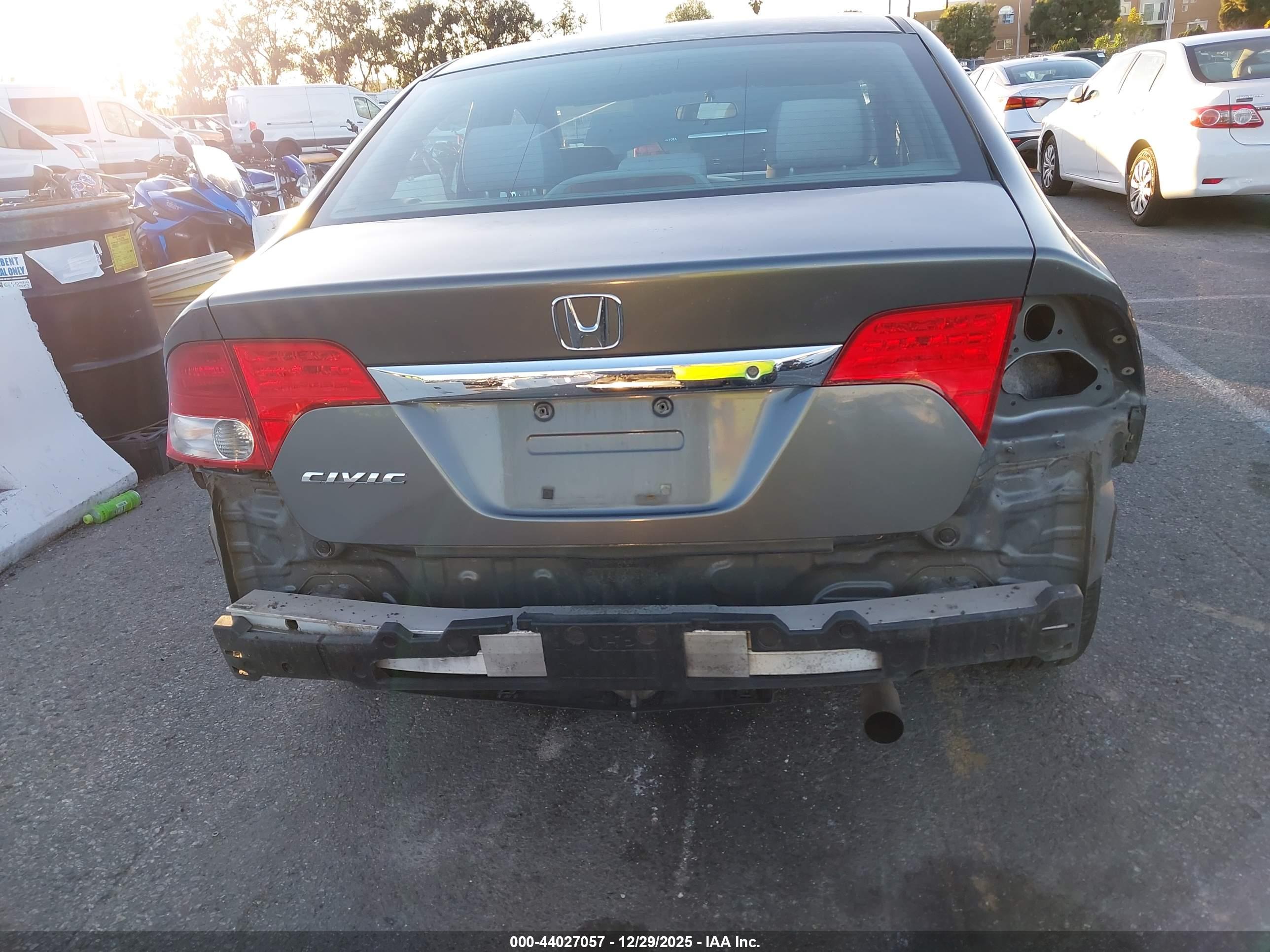 HONDA CIVIC image 6