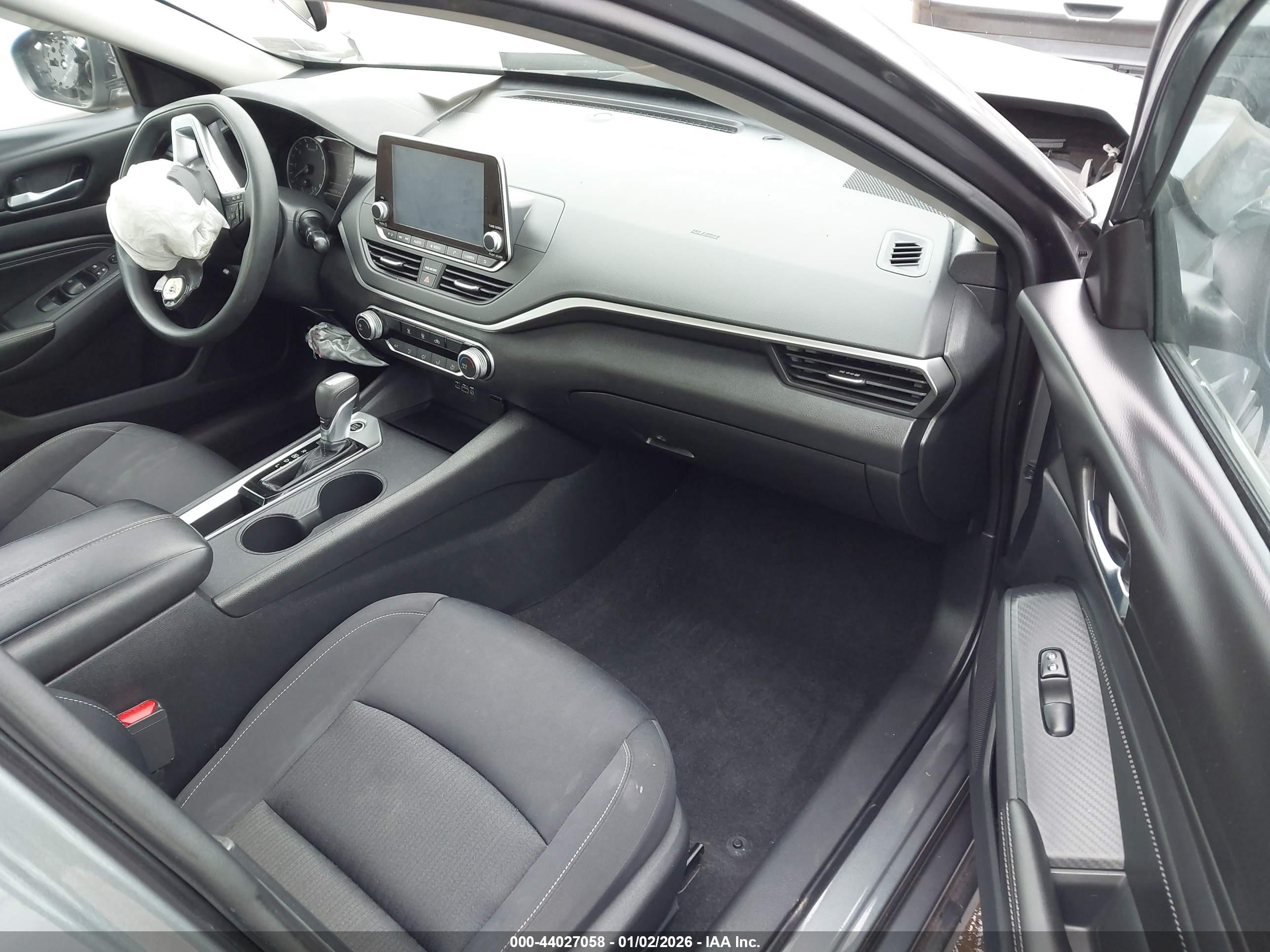 NISSAN ALTIMA image 5
