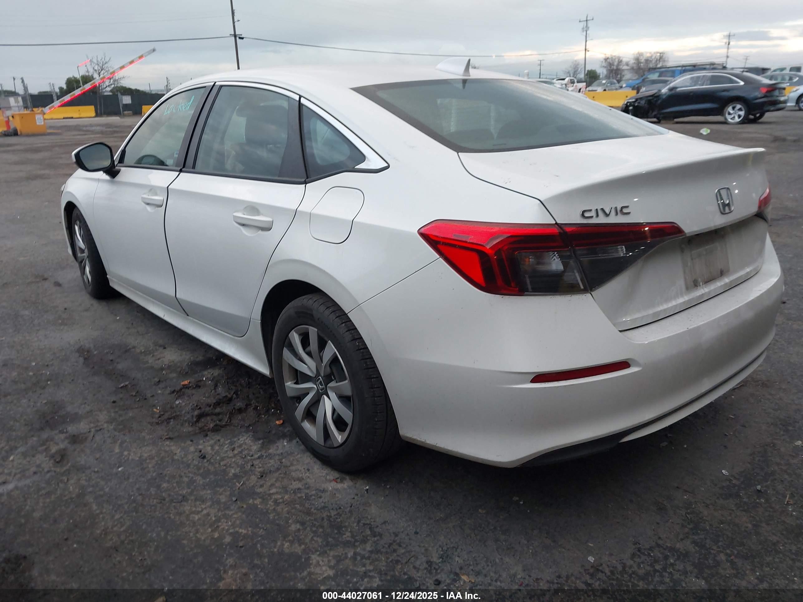 HONDA CIVIC image 3