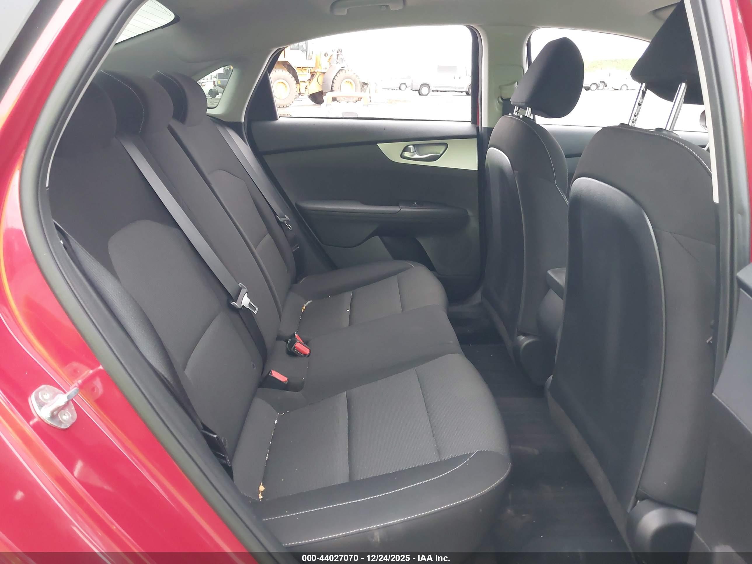 KIA FORTE image 8