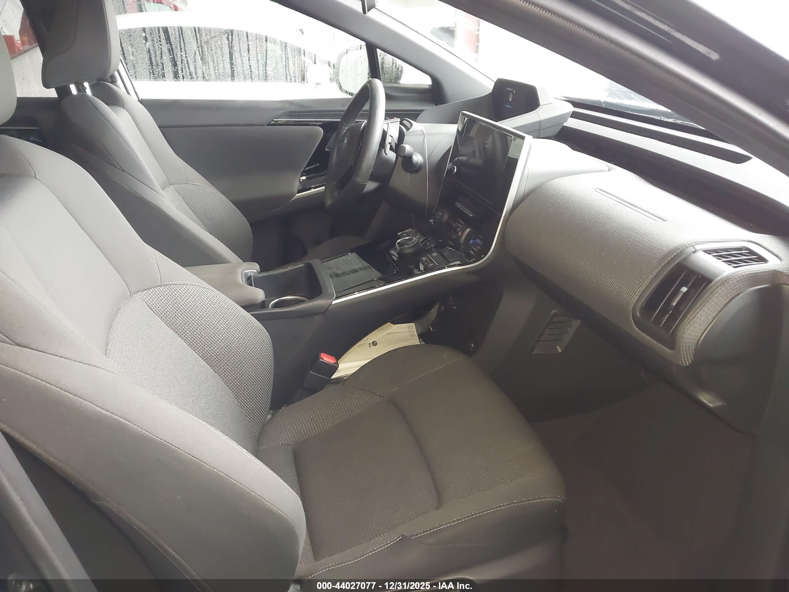 SUBARU SOLTERRA image 5