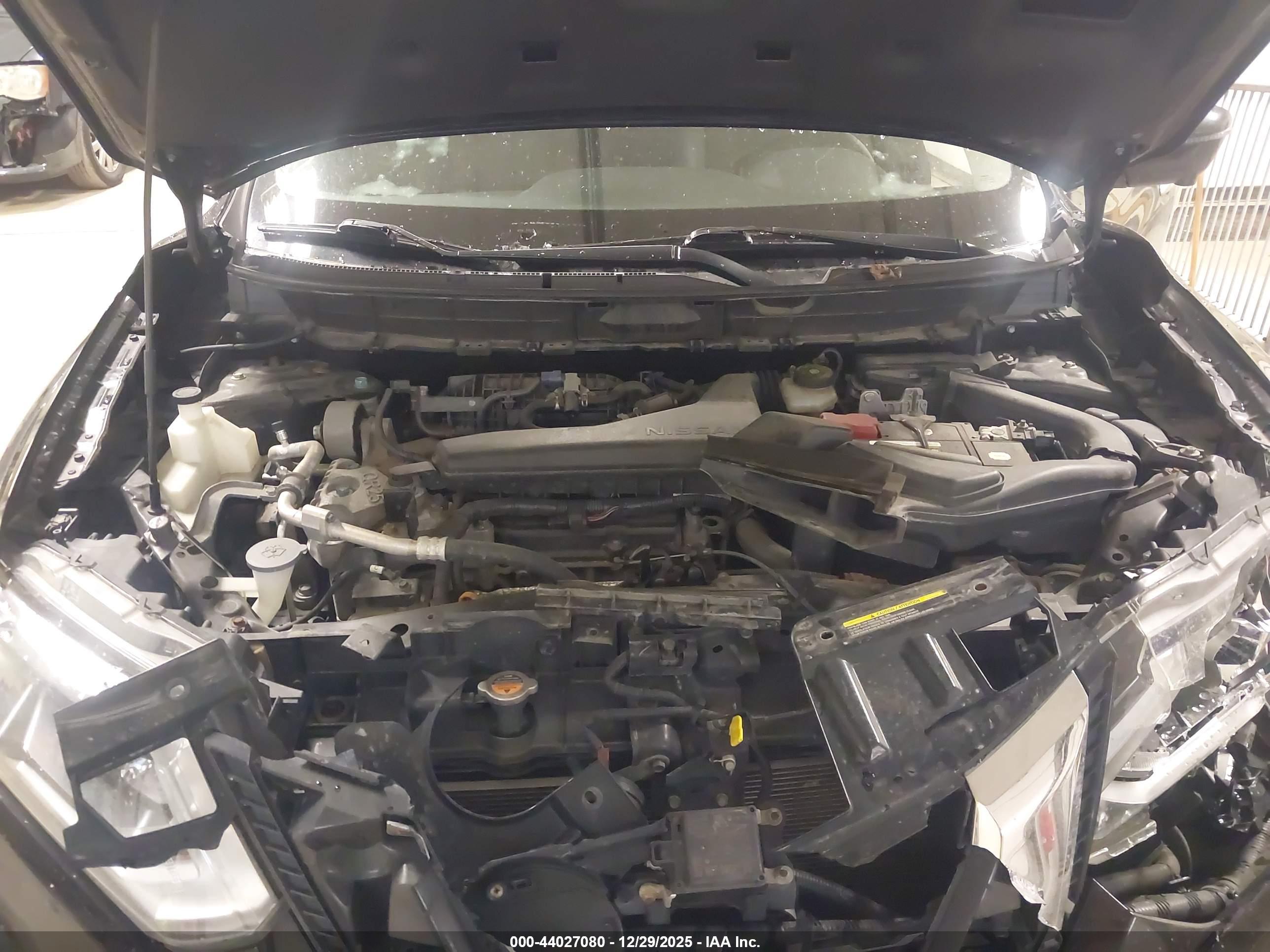 NISSAN ROGUE image 10