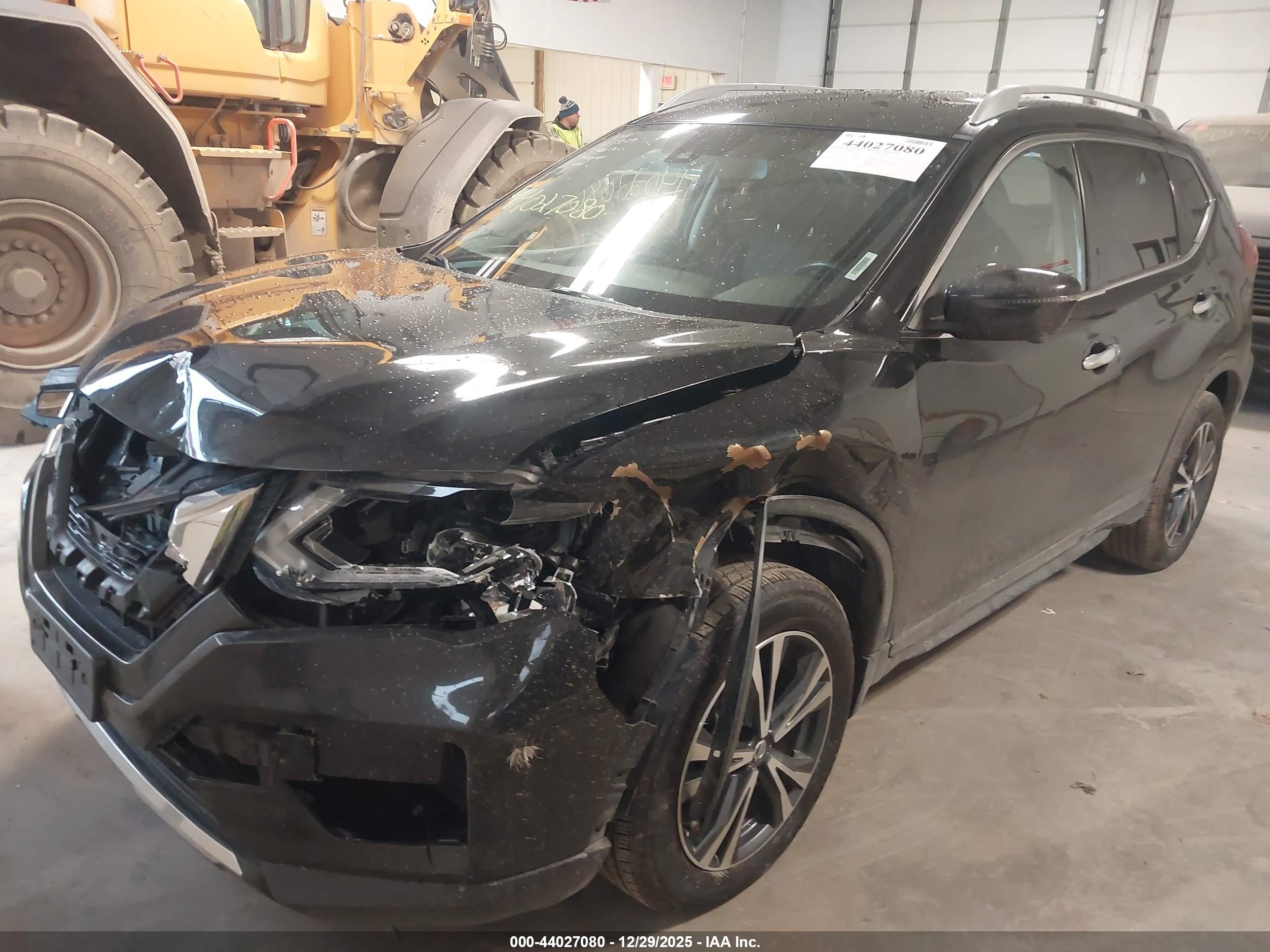 NISSAN ROGUE image 6