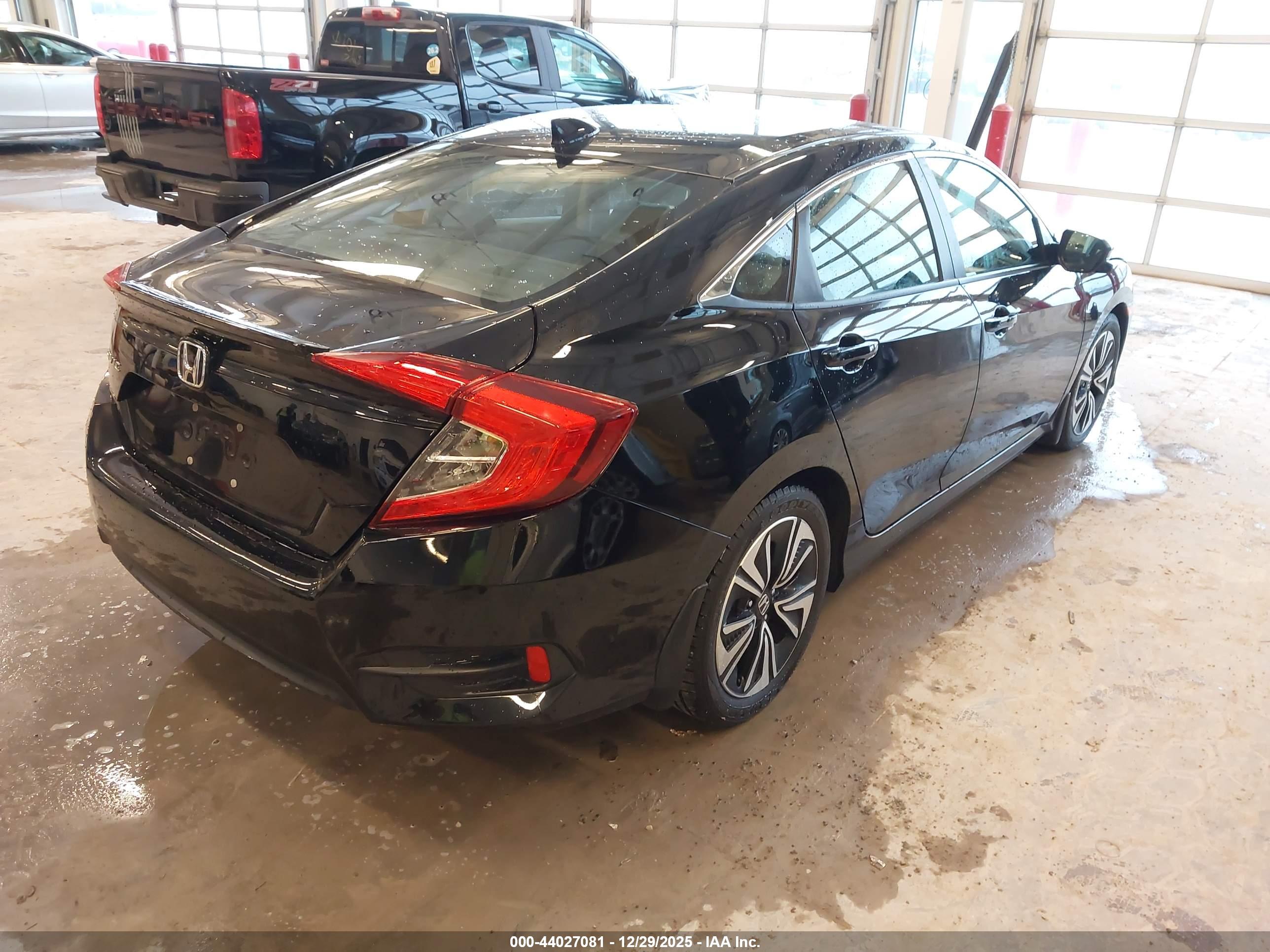 HONDA CIVIC image 4