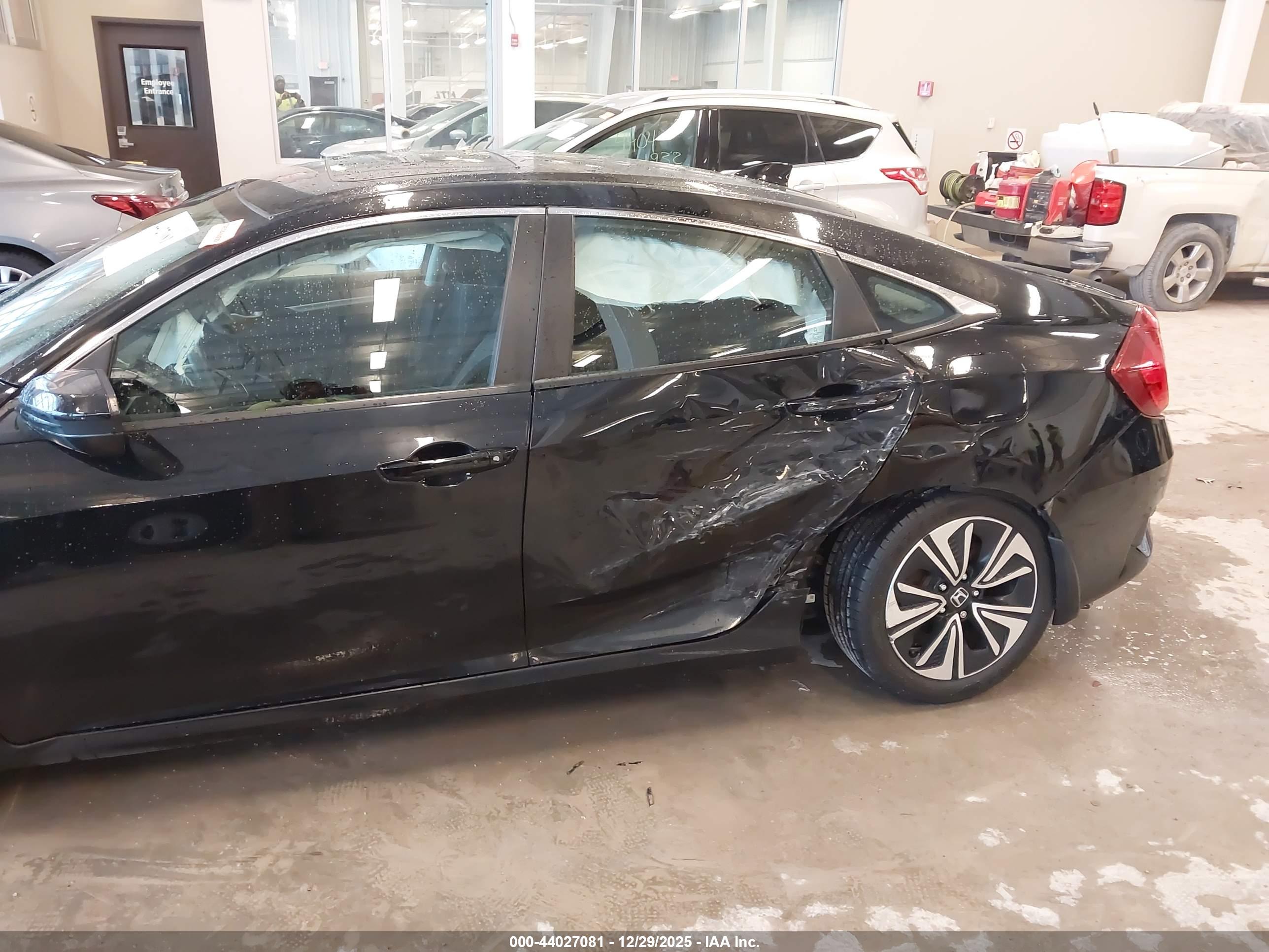 HONDA CIVIC image 6