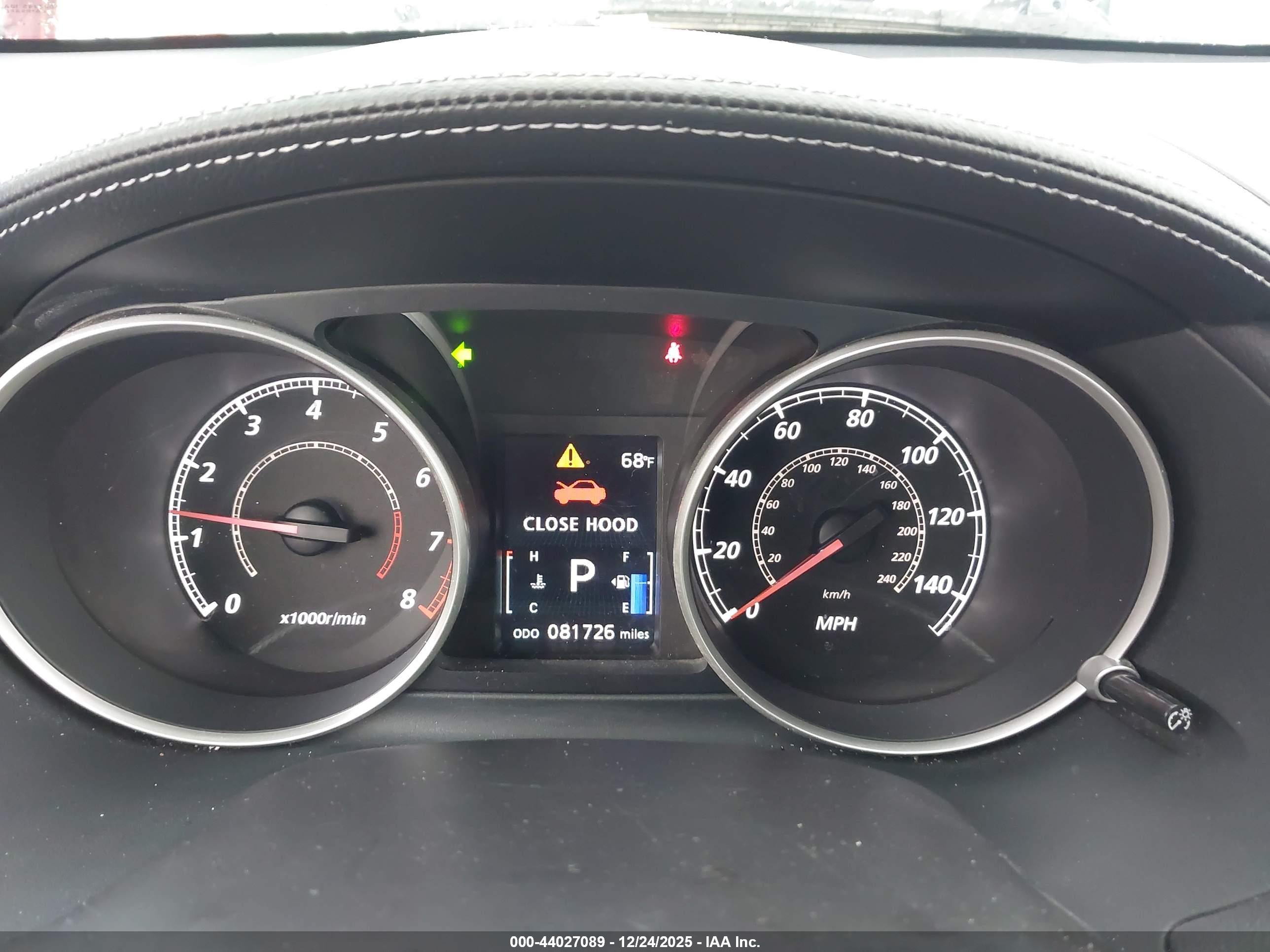 MITSUBISHI OUTLANDER image 7