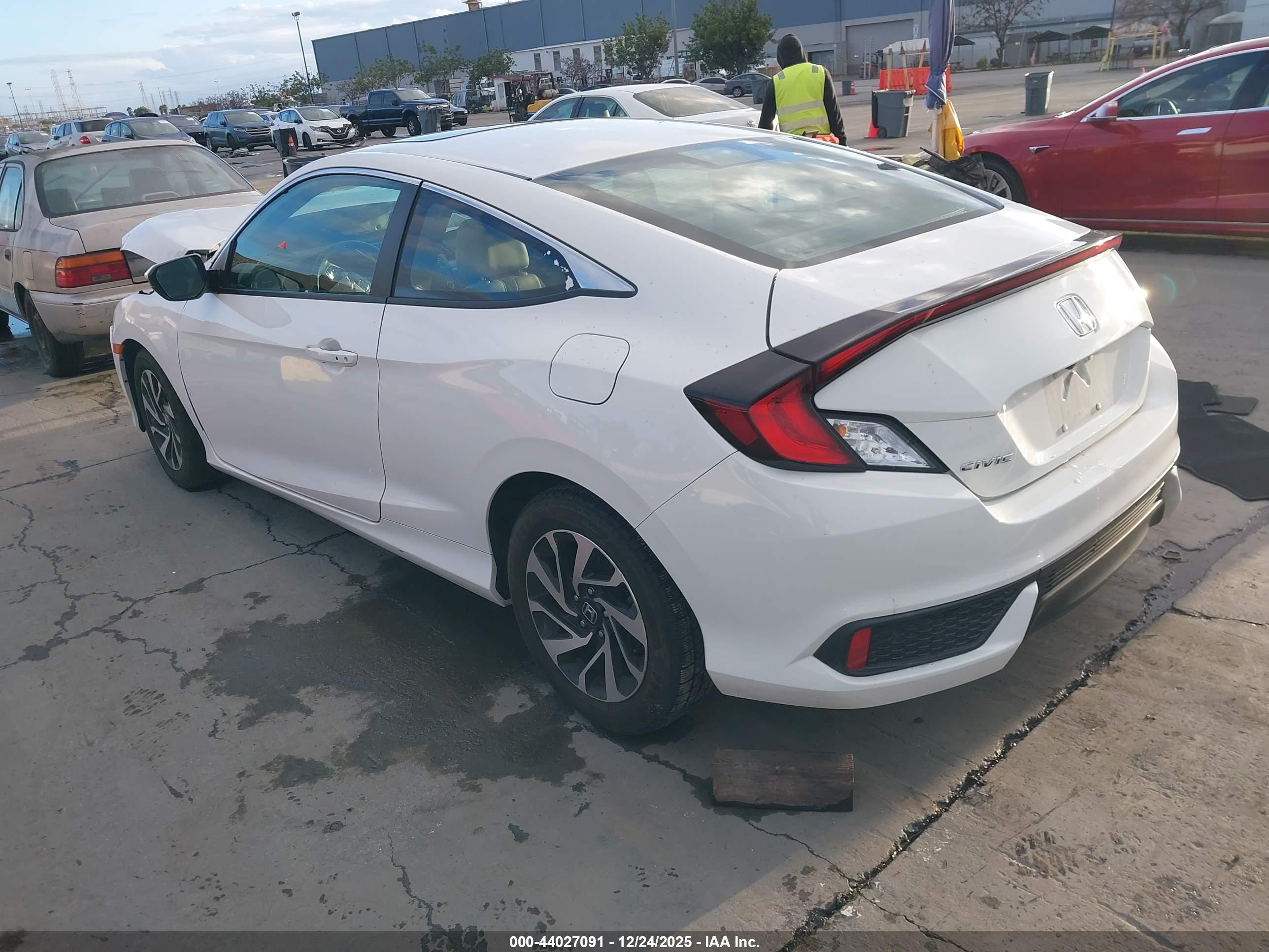 HONDA CIVIC image 3