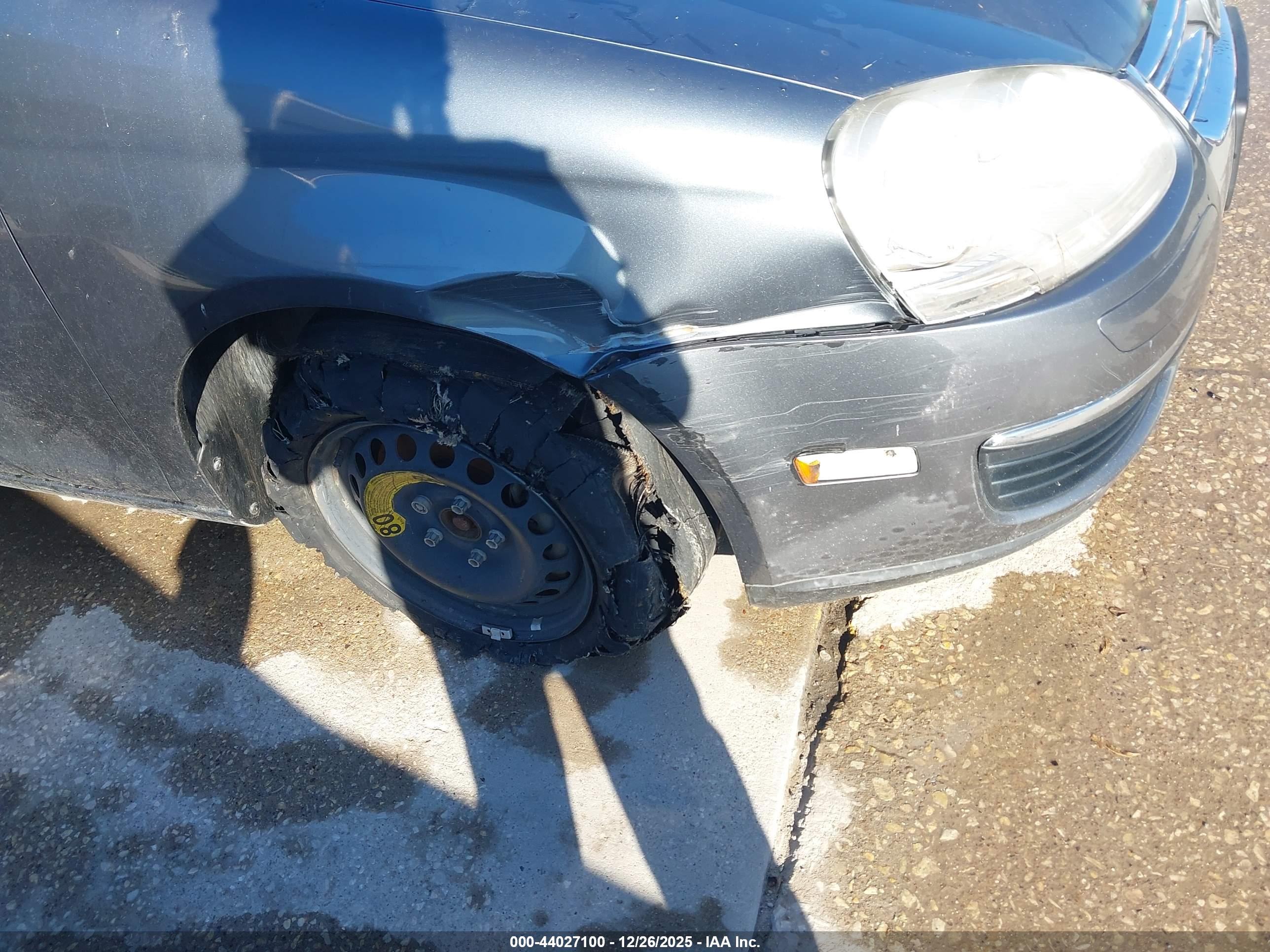 VOLKSWAGEN JETTA image 6