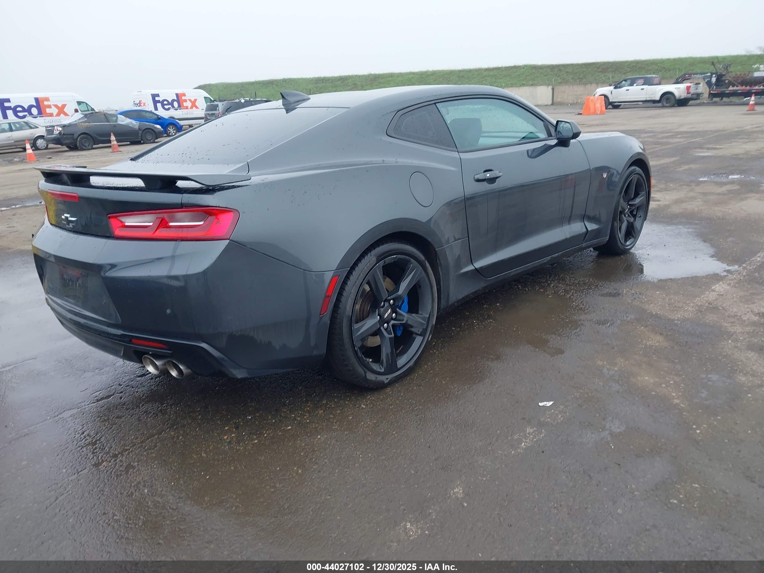 CHEVROLET CAMARO image 4