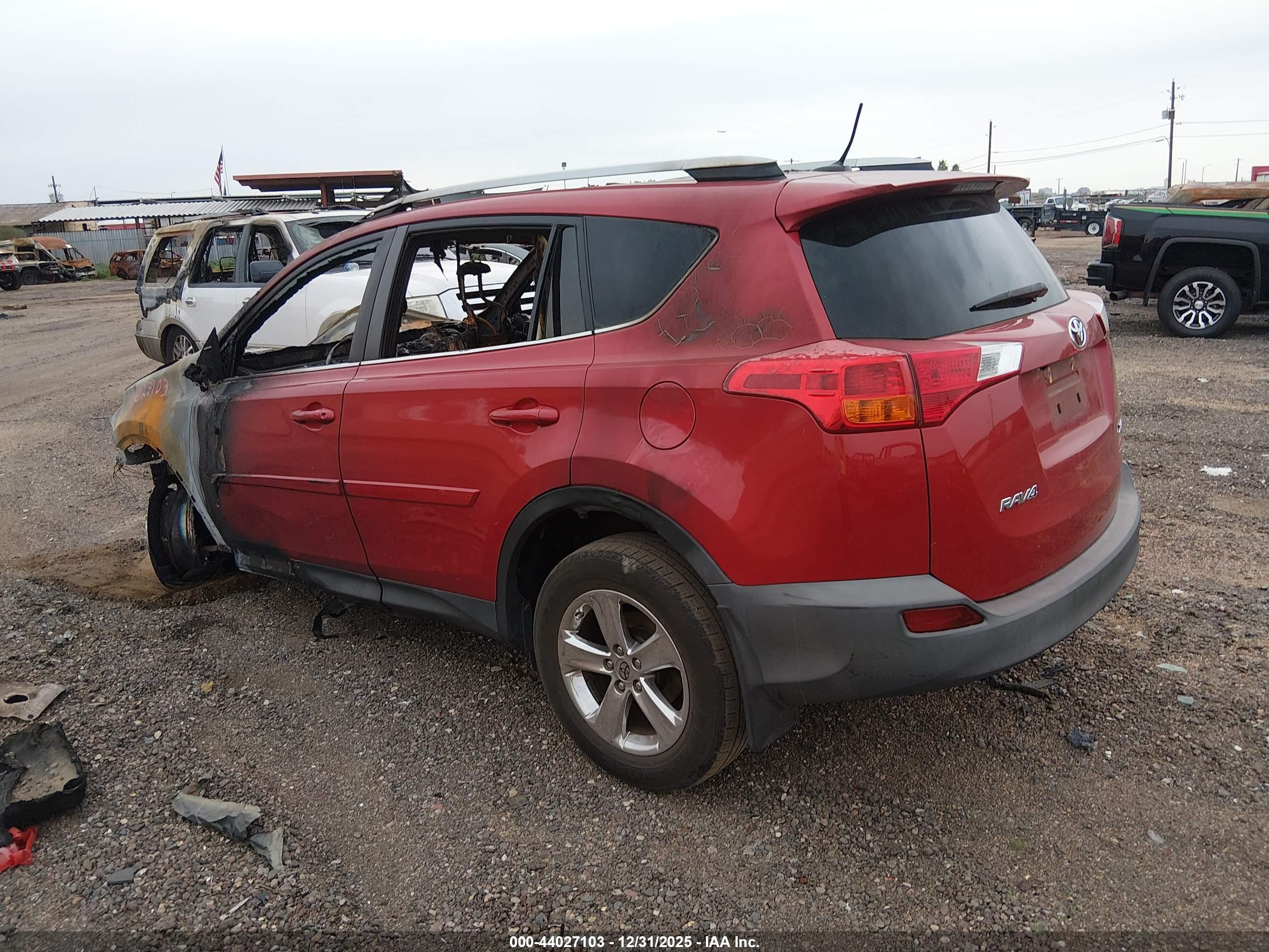 TOYOTA RAV4 image 3