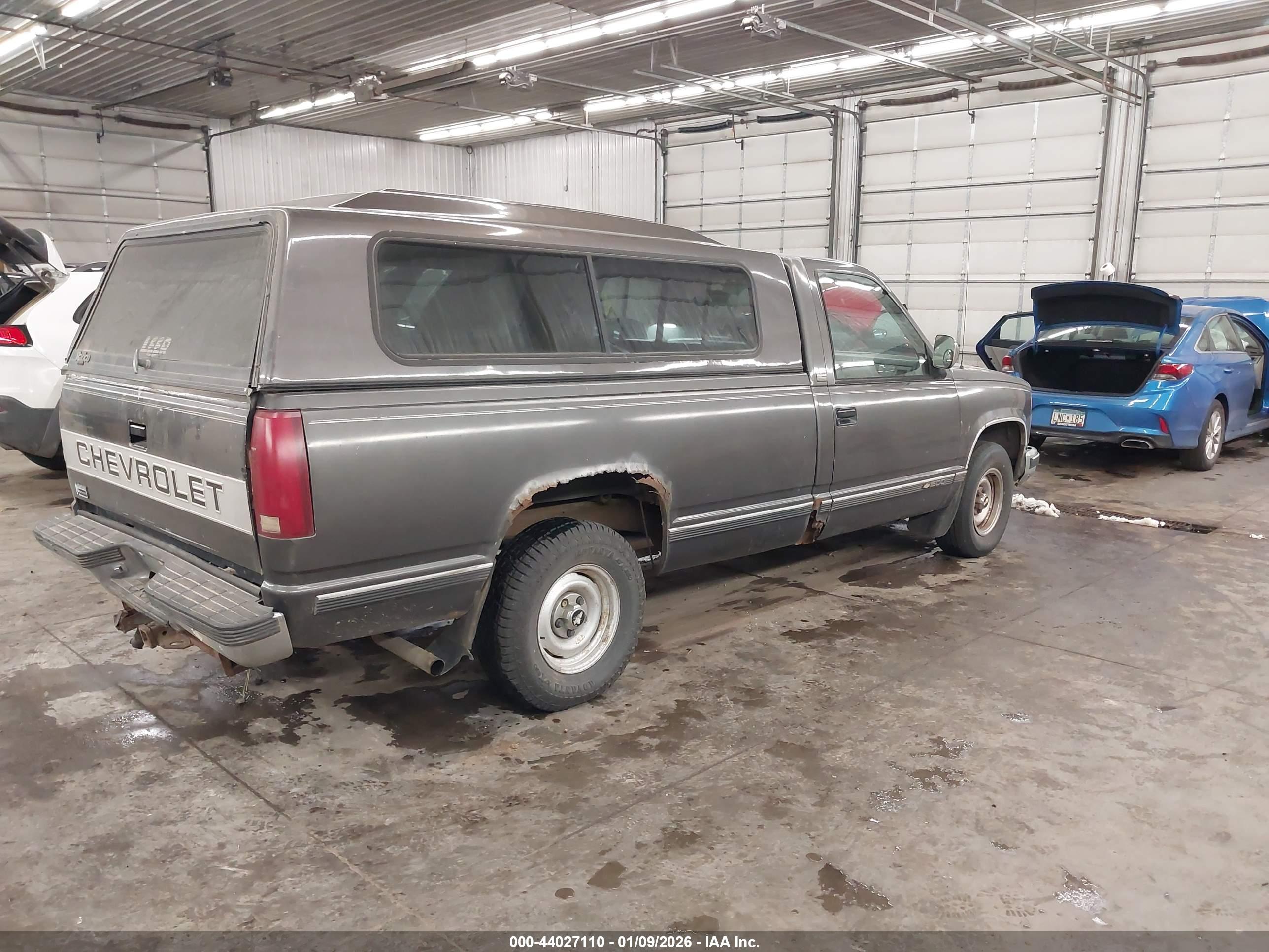 CHEVROLET GMT-400 image 4