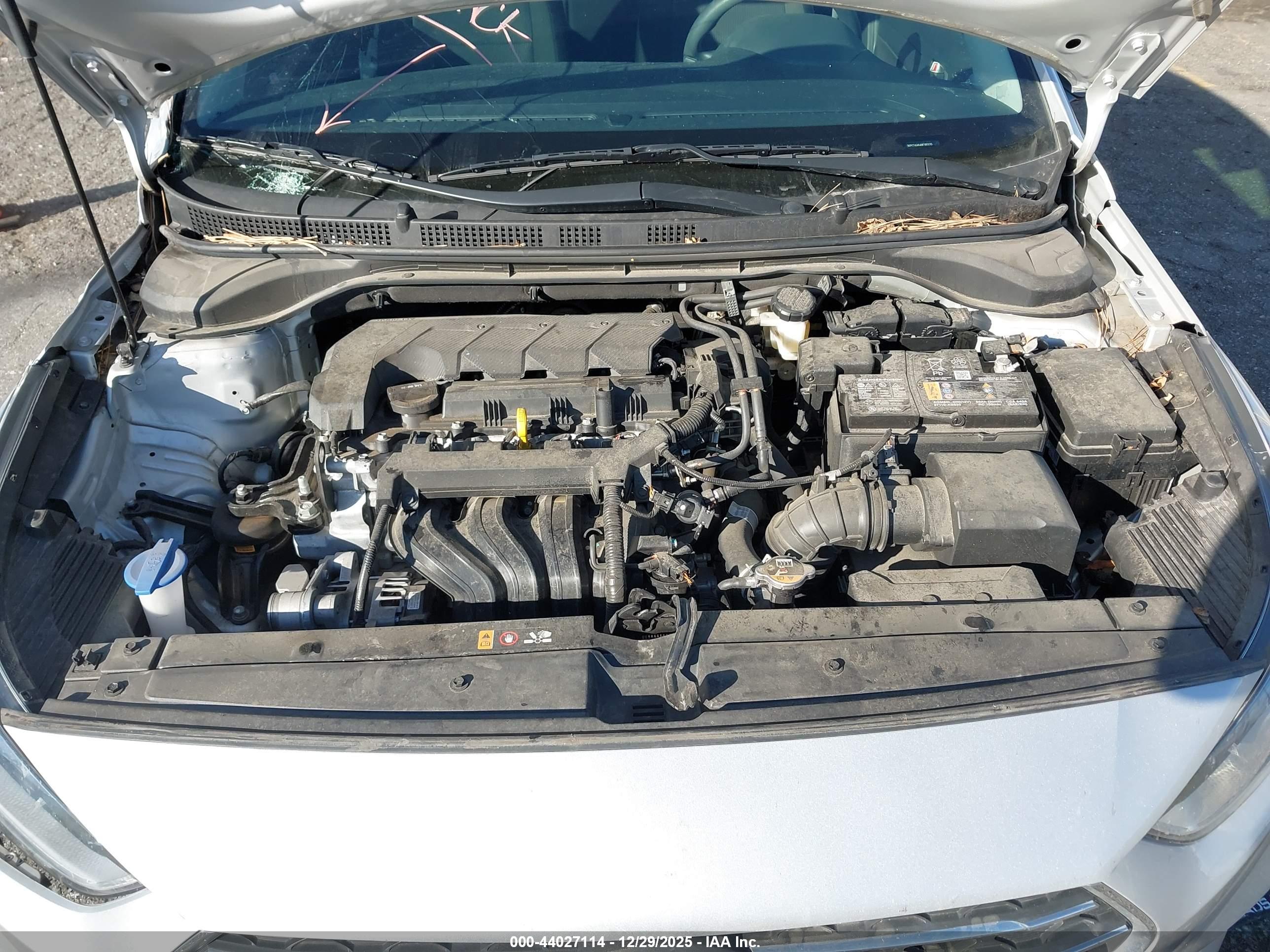 HYUNDAI ACCENT image 10