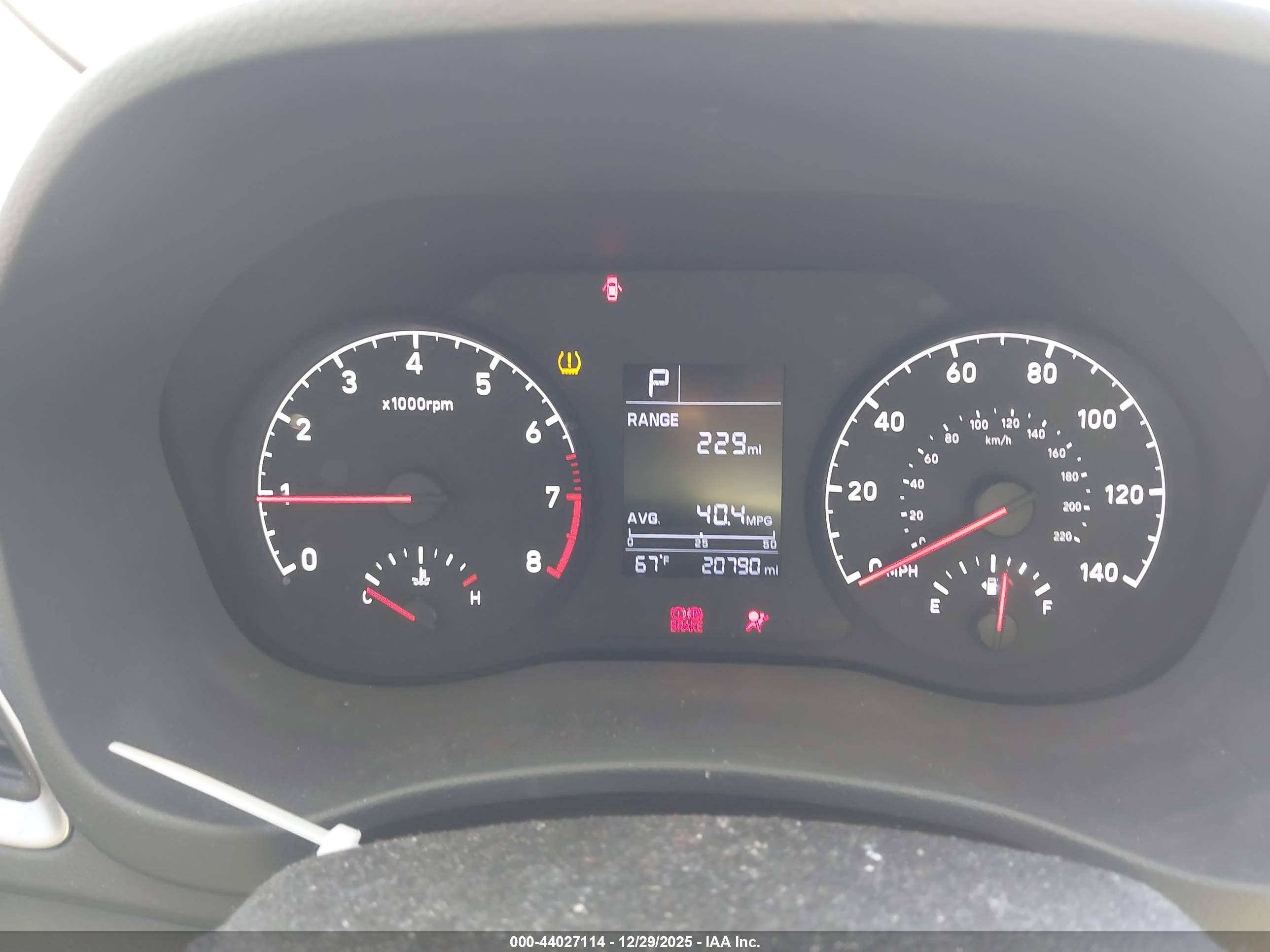 HYUNDAI ACCENT image 7