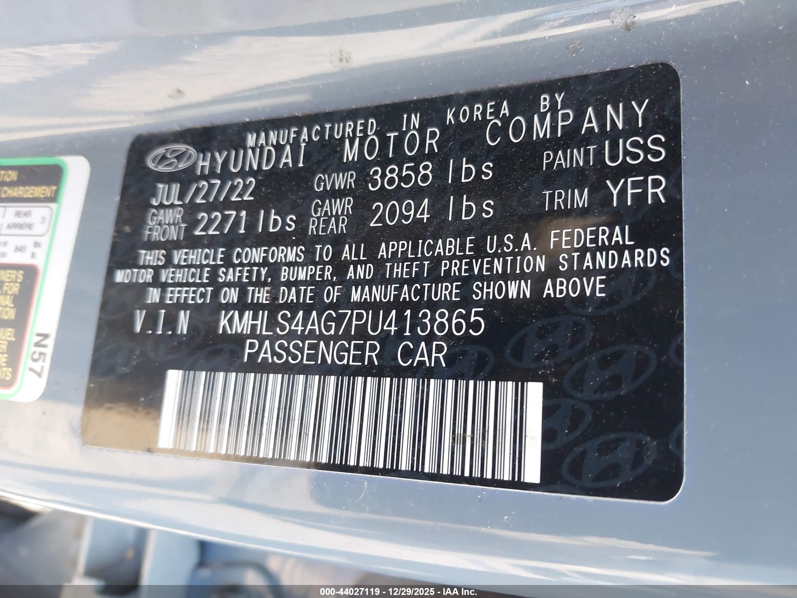 HYUNDAI ELANTRA image 9
