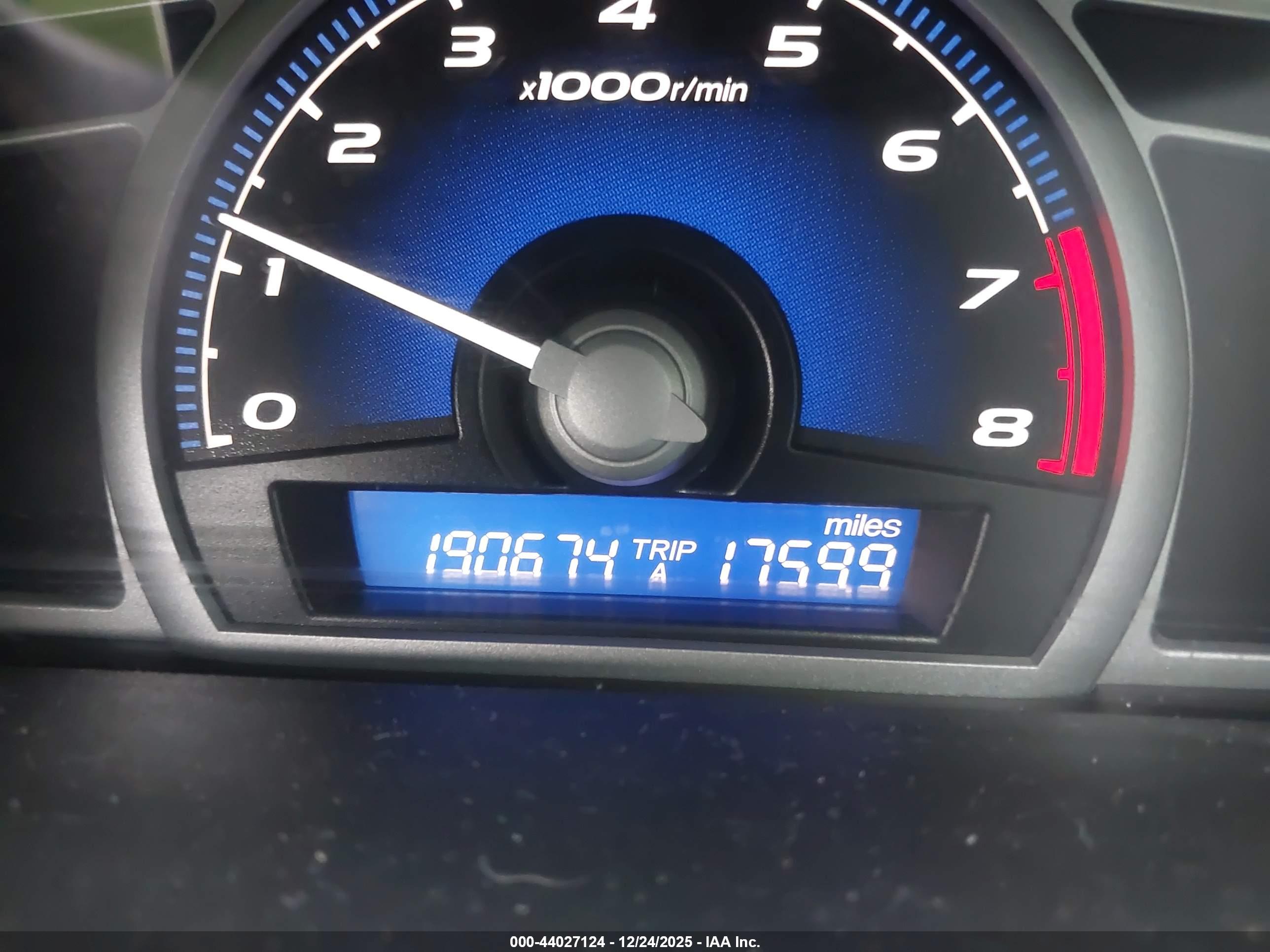 HONDA CIVIC image 7