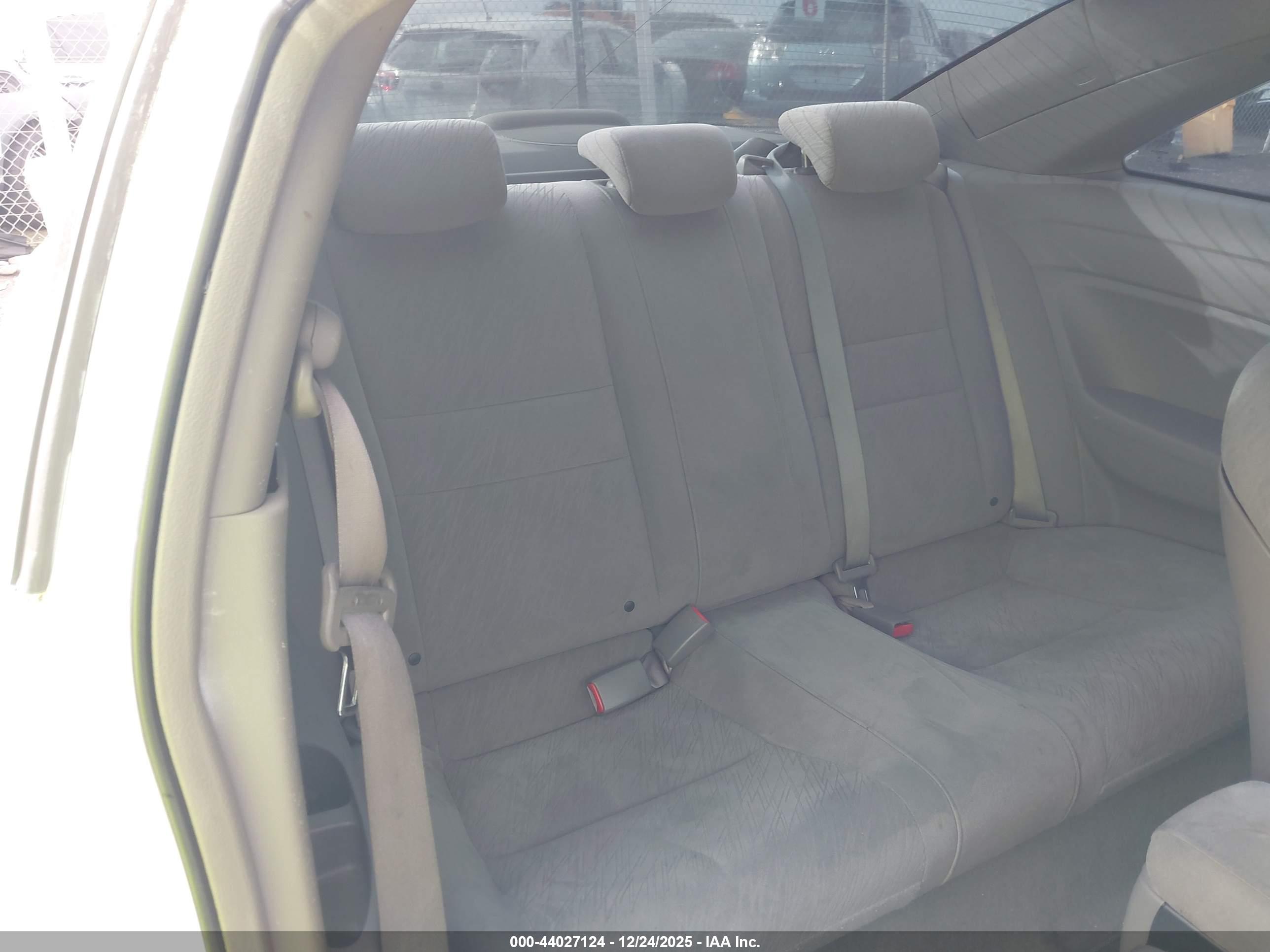 HONDA CIVIC image 8