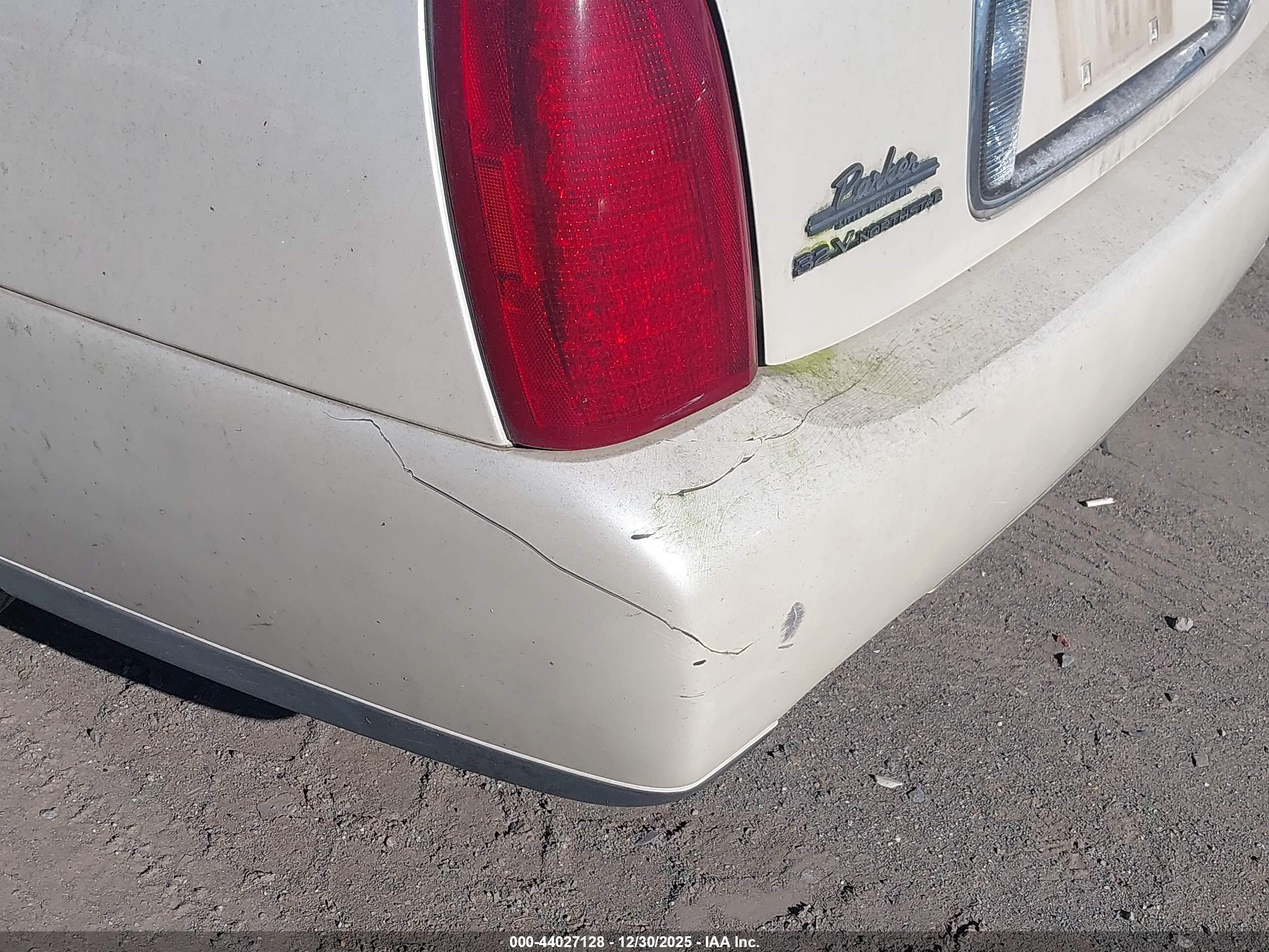 CADILLAC DEVILLE image 6