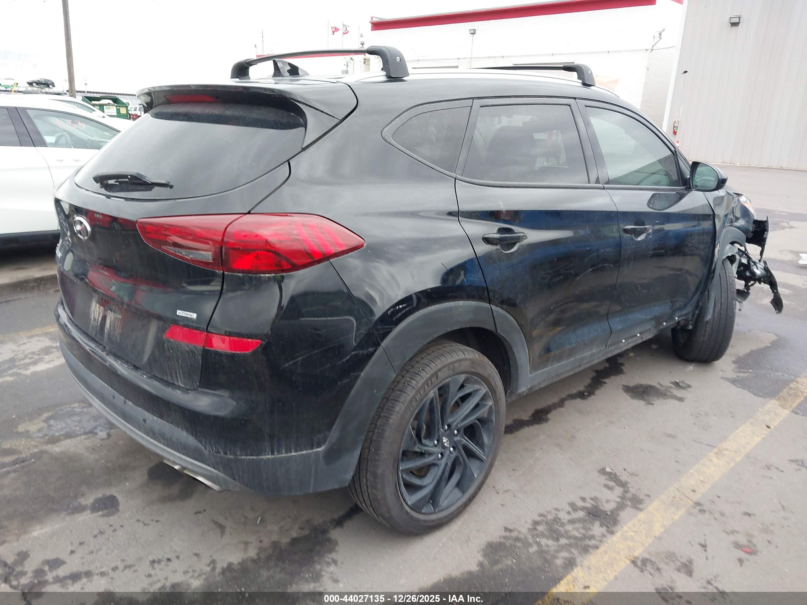 HYUNDAI TUCSON image 4