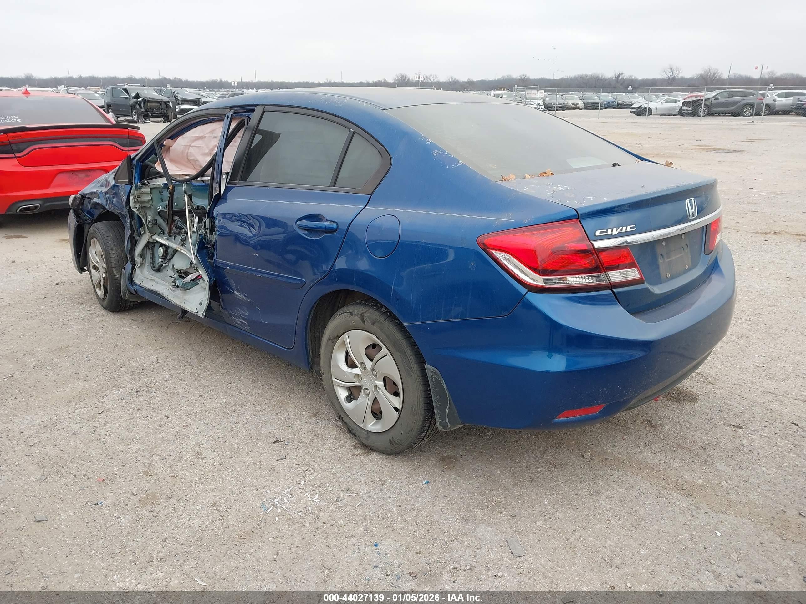 HONDA CIVIC image 3