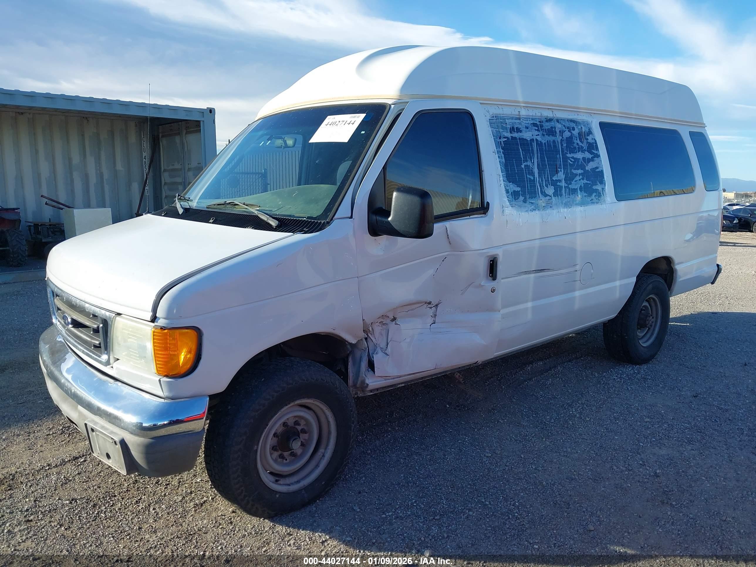 FORD E-350 image 2