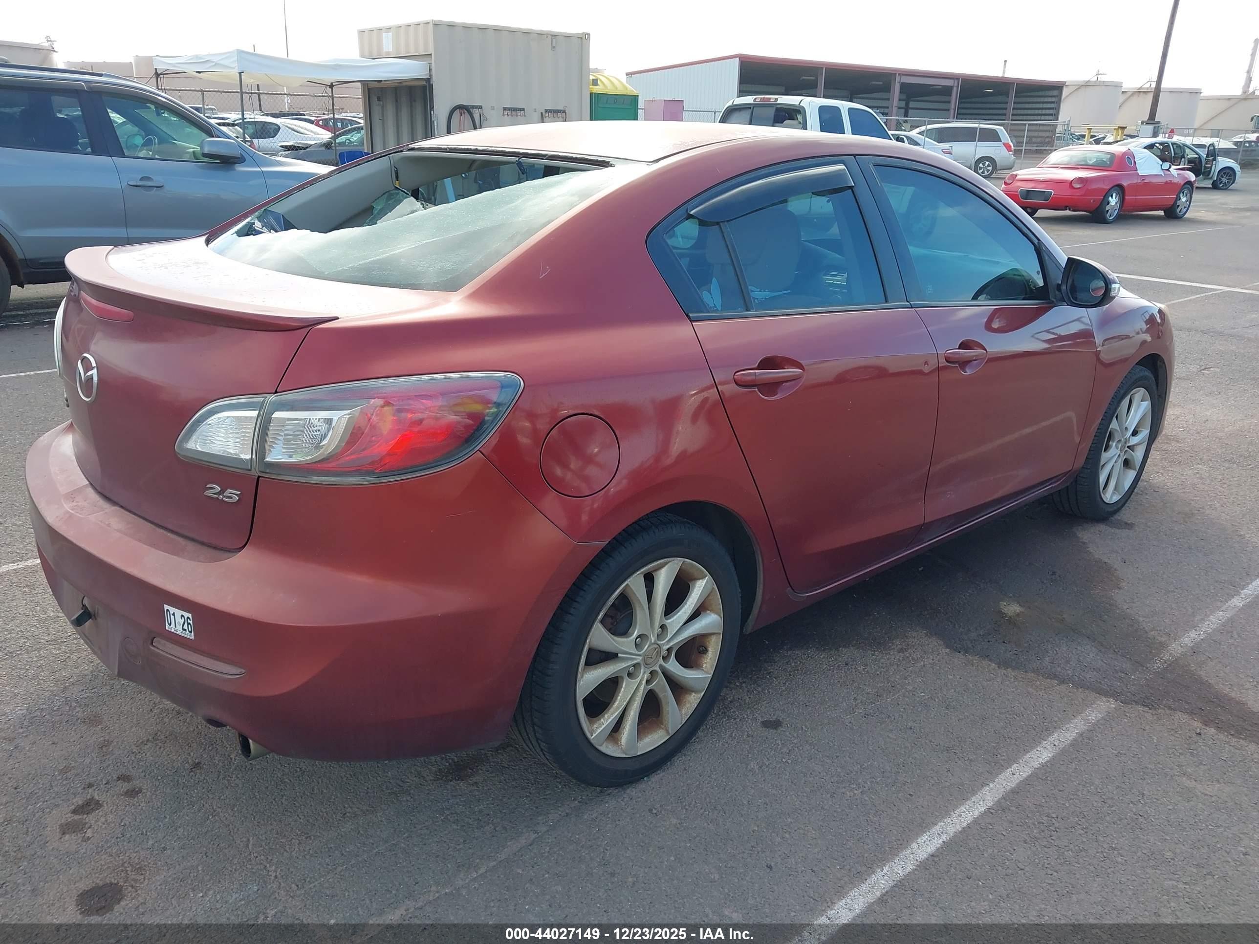 MAZDA MAZDA3 image 4